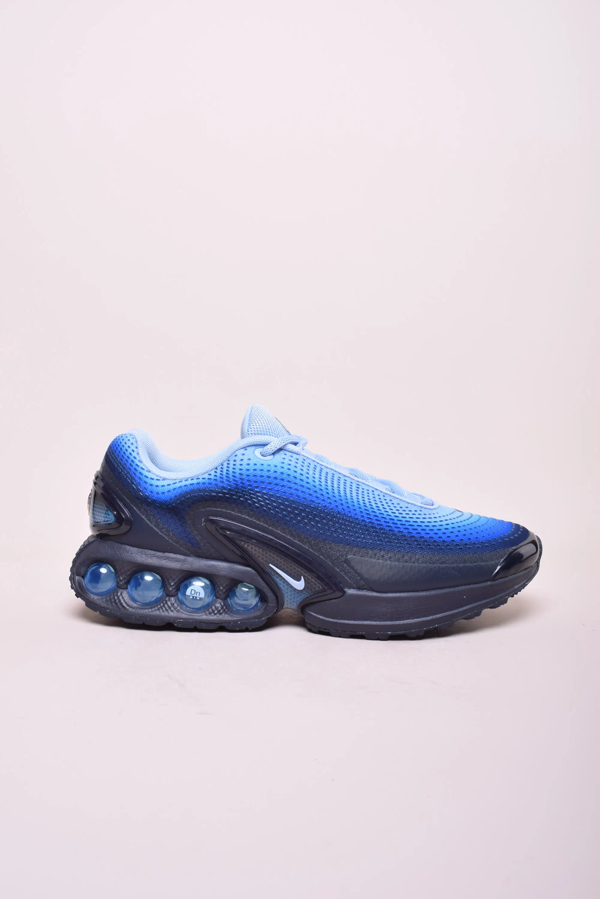 Pantofi sport barbati Air Max DN [0]