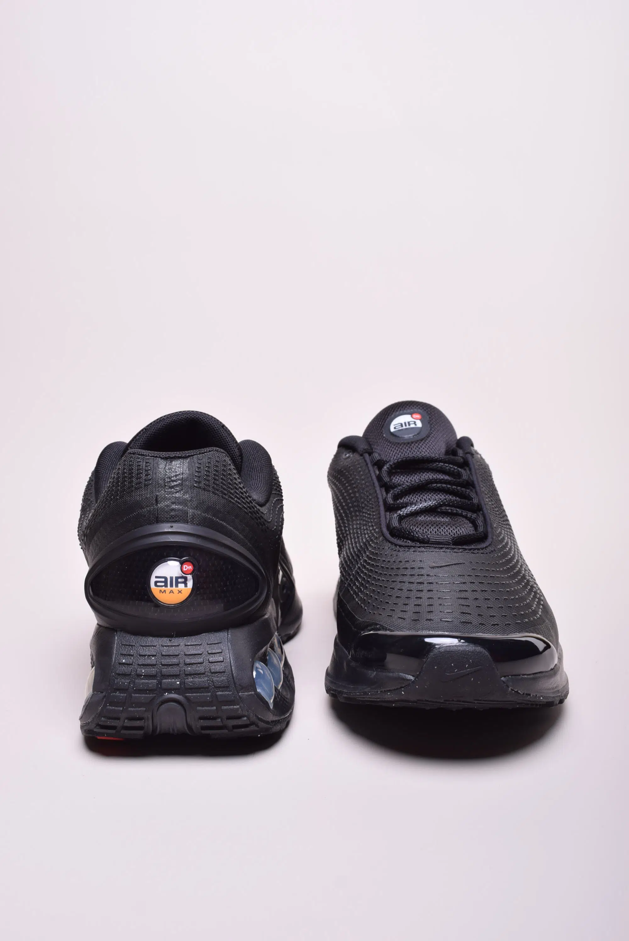 Pantofi sport barbati Air Max DN [2]