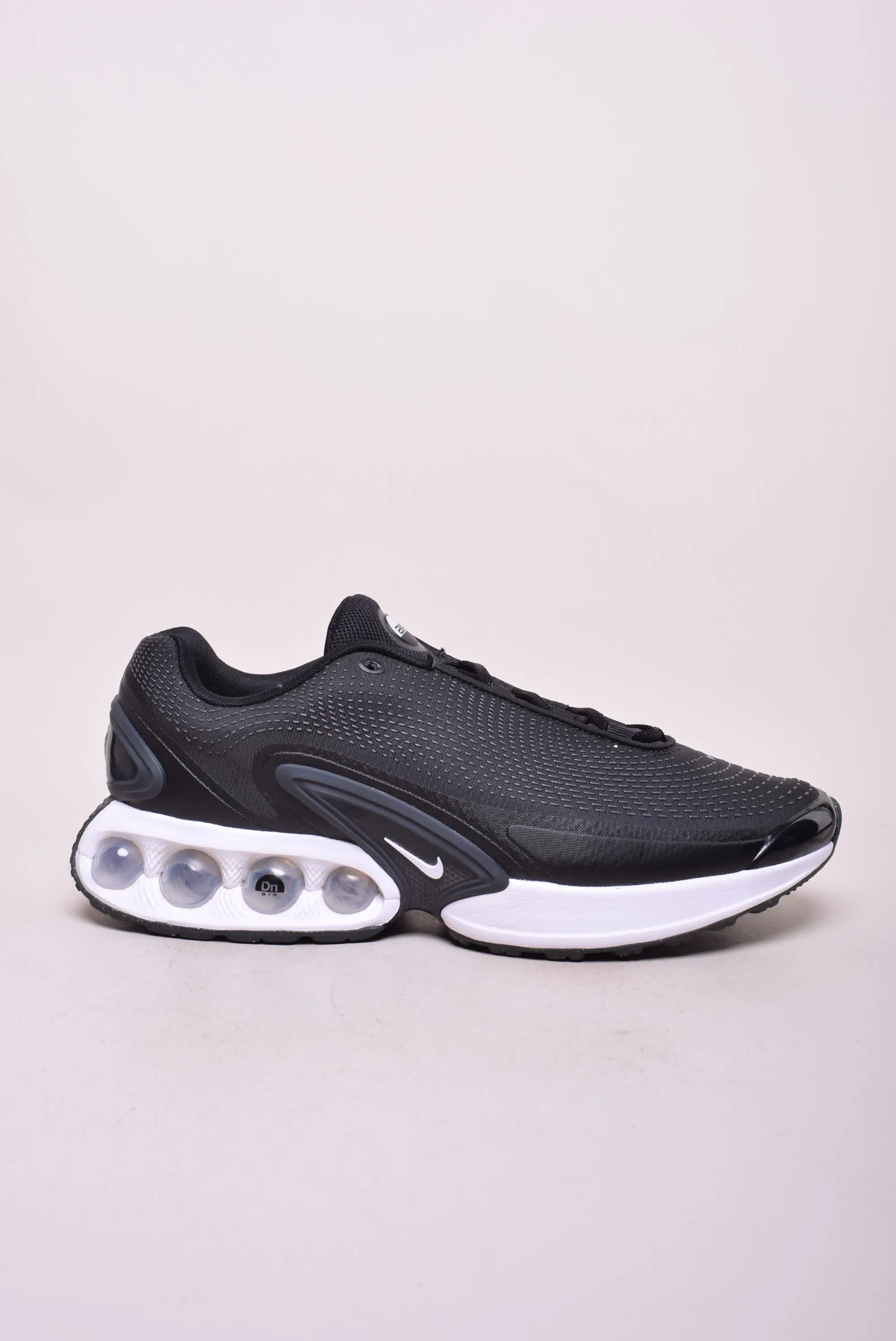 Pantofi sport barbati Air Max DN [0]