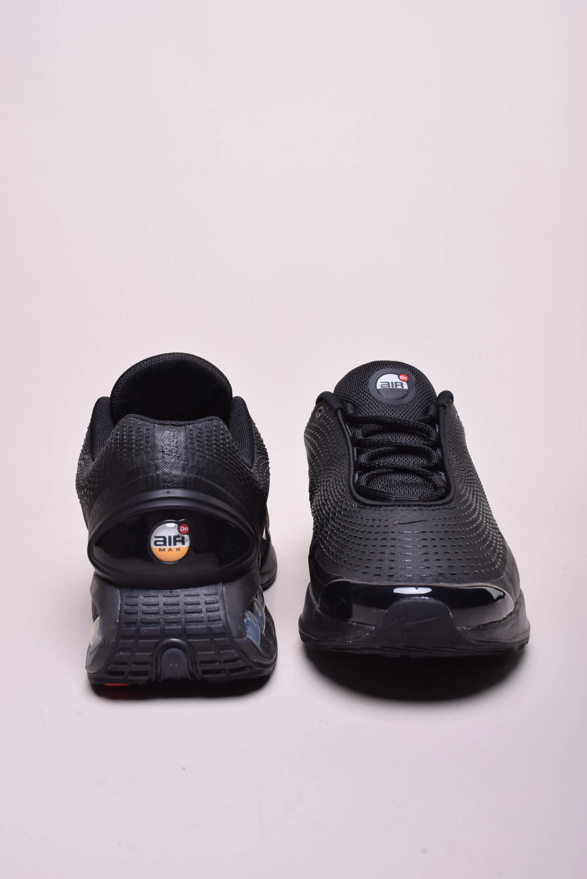 Pantofi sport barbati Air Max DN [2]