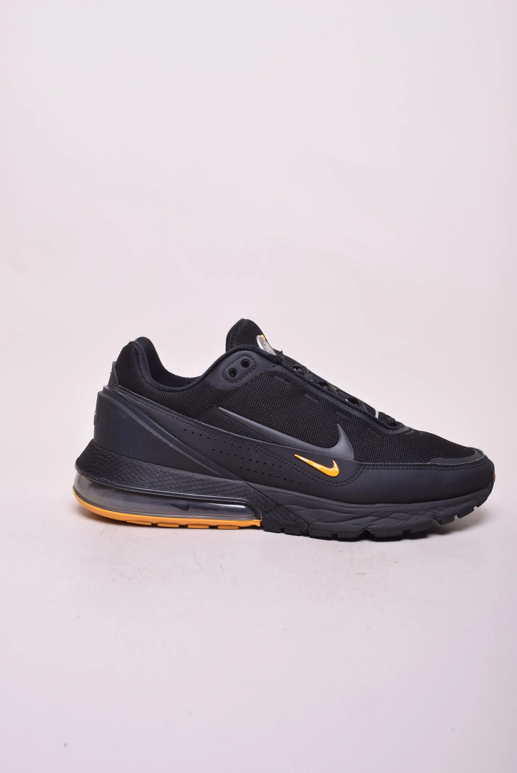 Pantofi sport barbati Air Max Pulse [0]