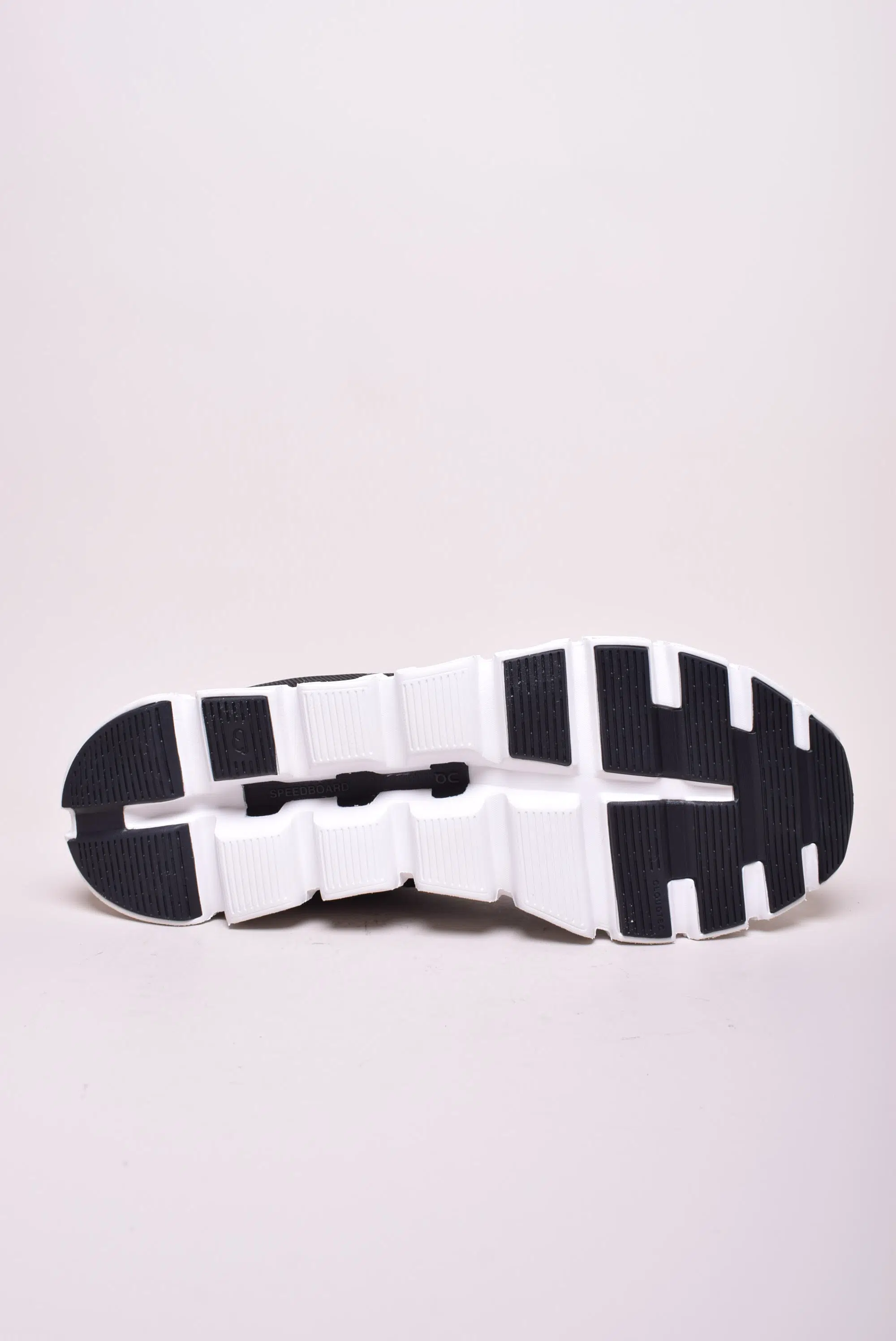 Pantofi sport barbati Cloud 6 [1]