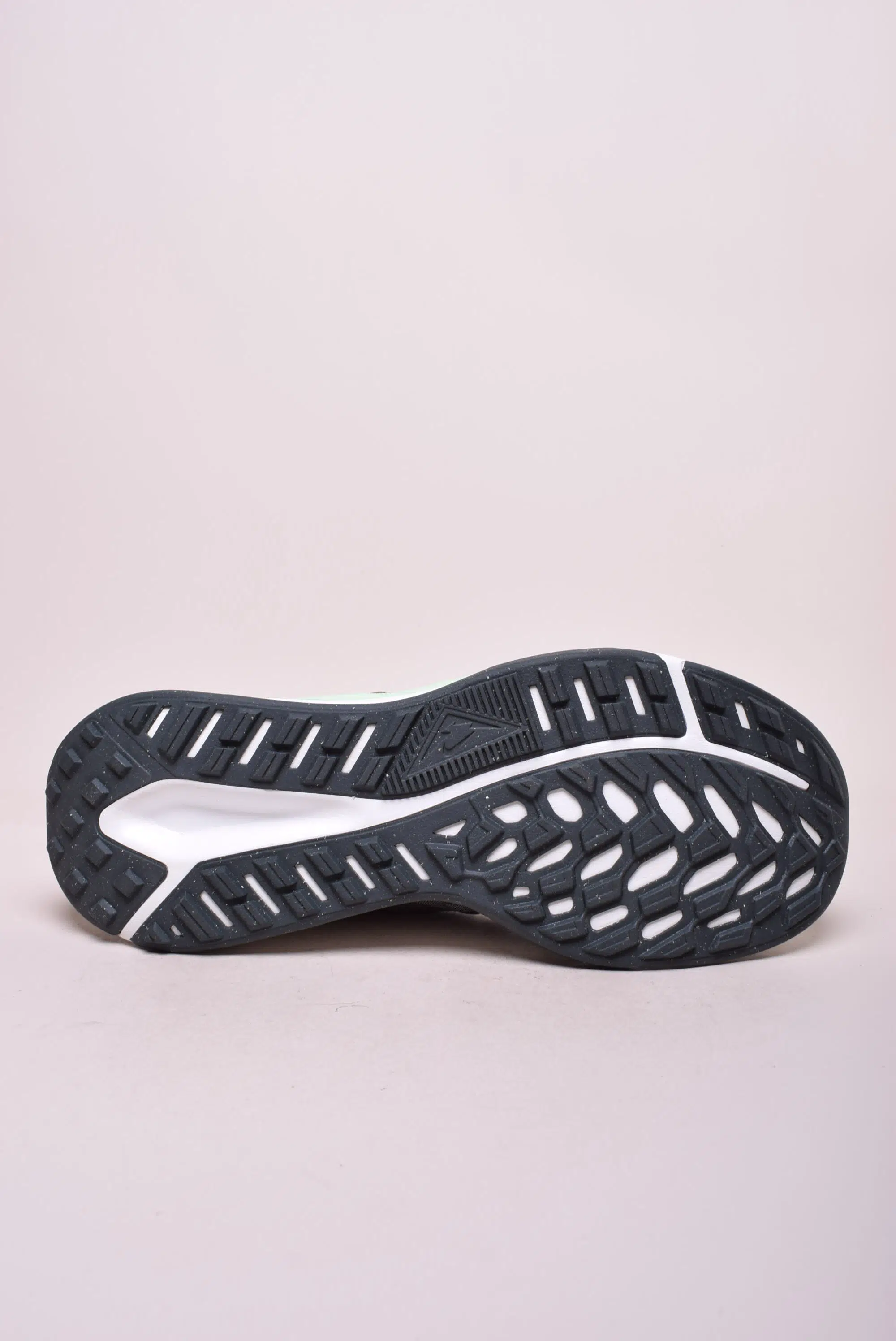 Pantofi sport barbati Juniper Trail 2 NN [1]