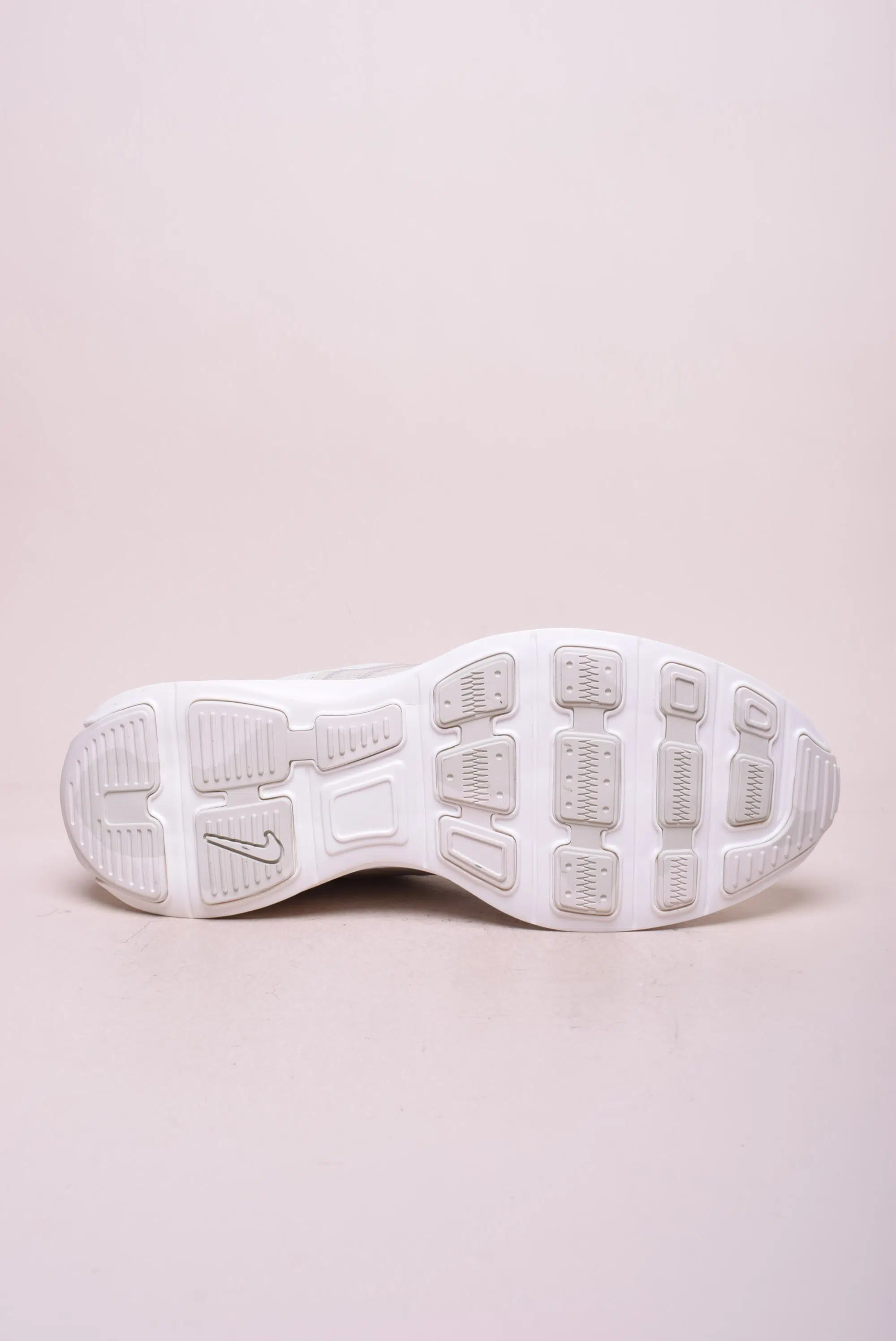 Pantofi sport barbati Lunar Roam [1]