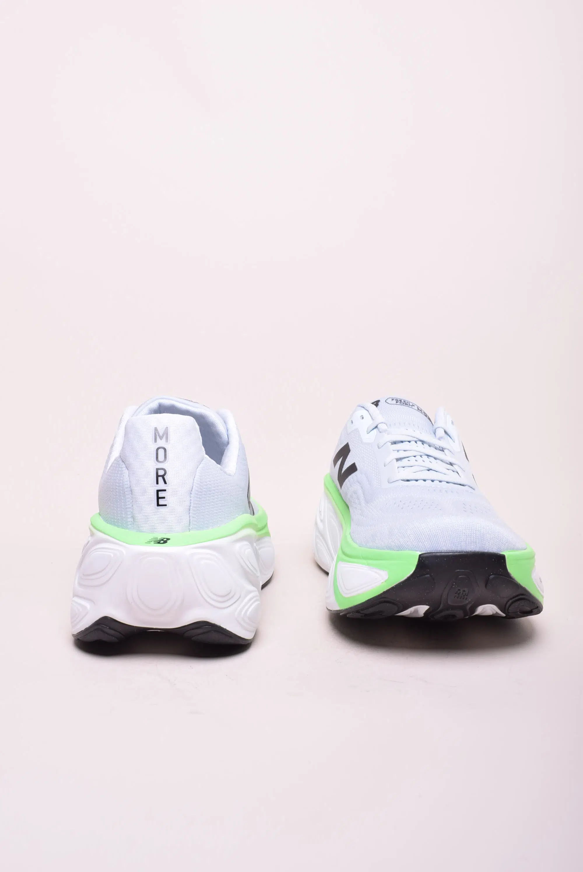 Pantofi sport barbati More v5 [2]