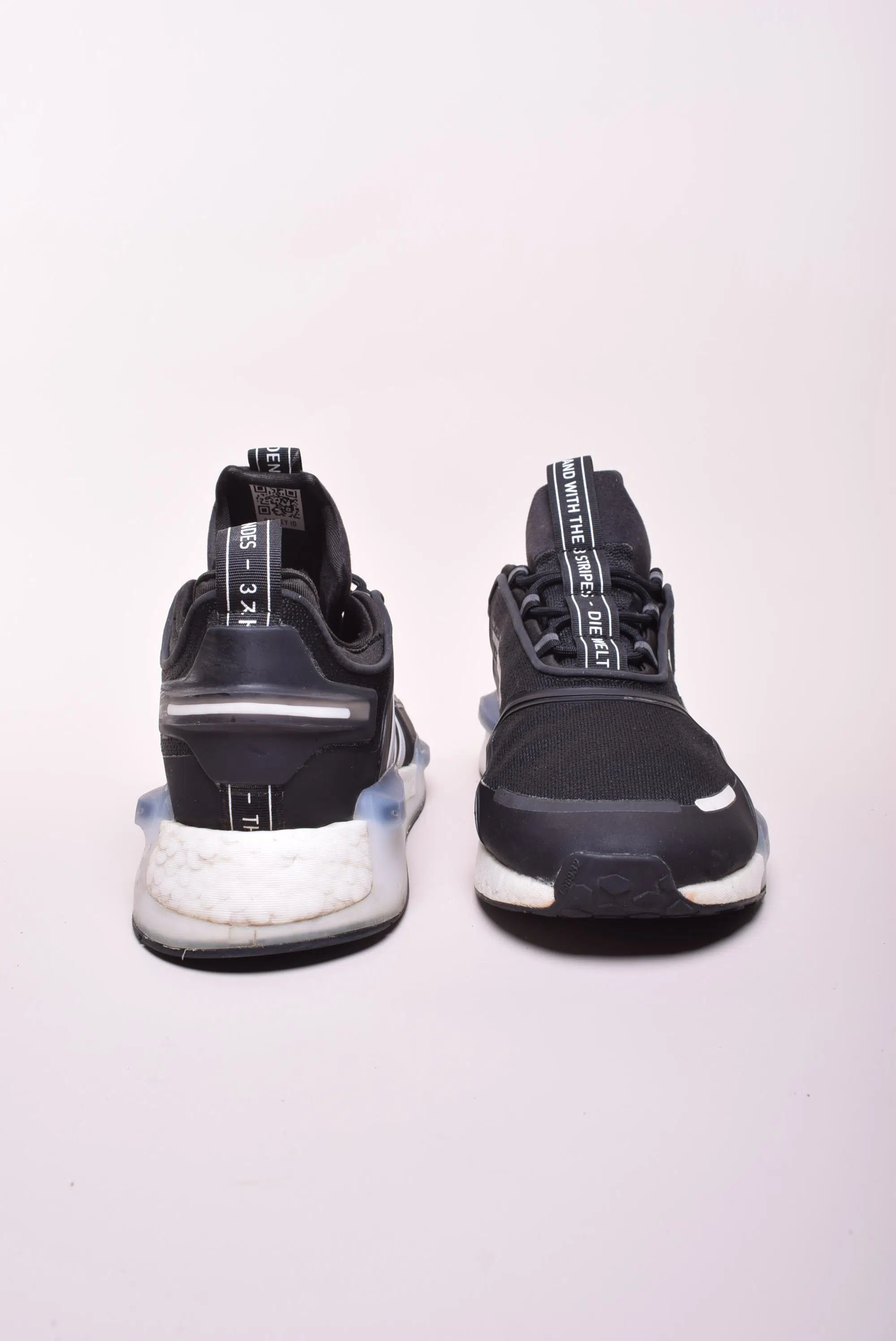 Pantofi sport barbati NMD V3 [2]