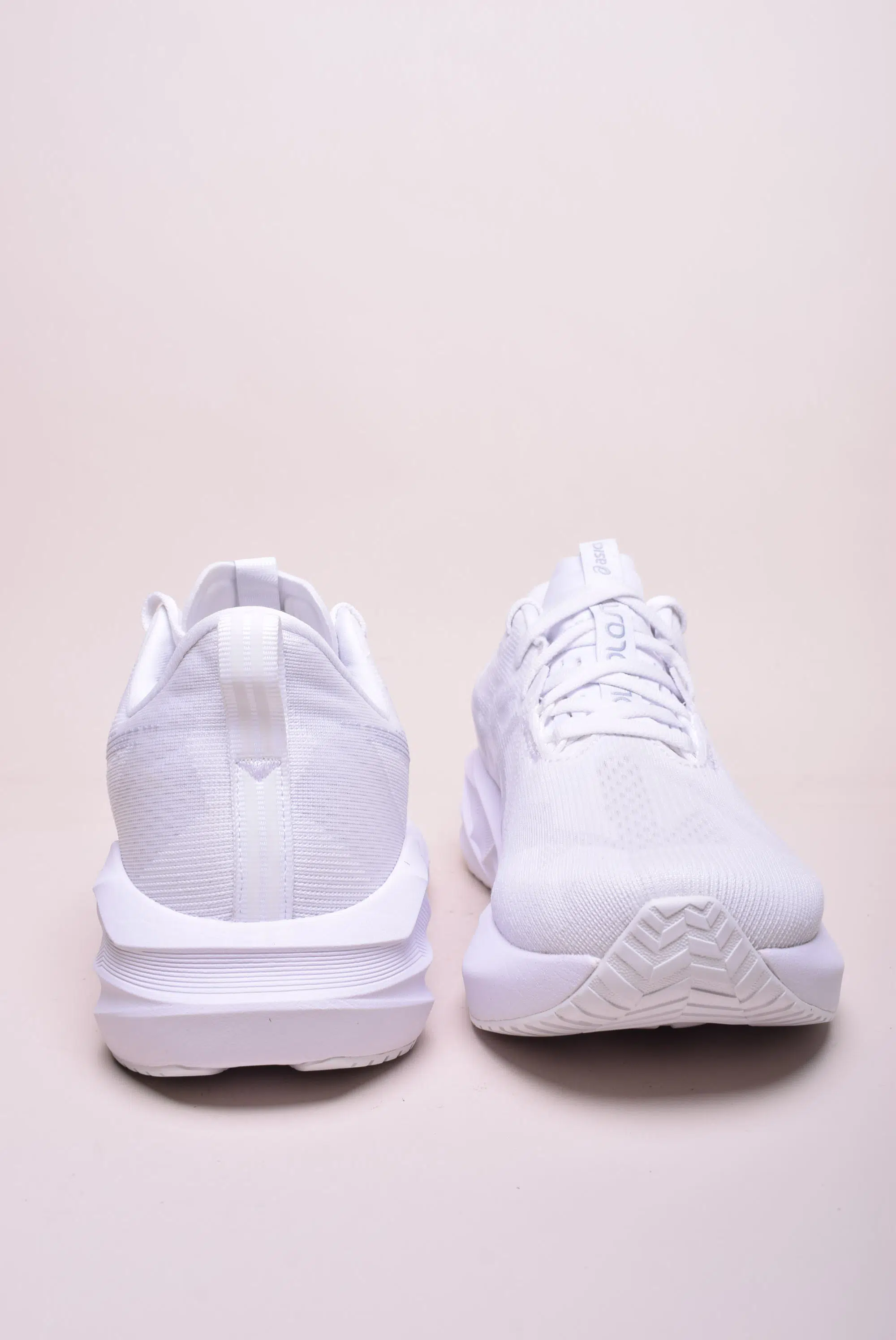 Pantofi sport barbati Novablast 5 [2]