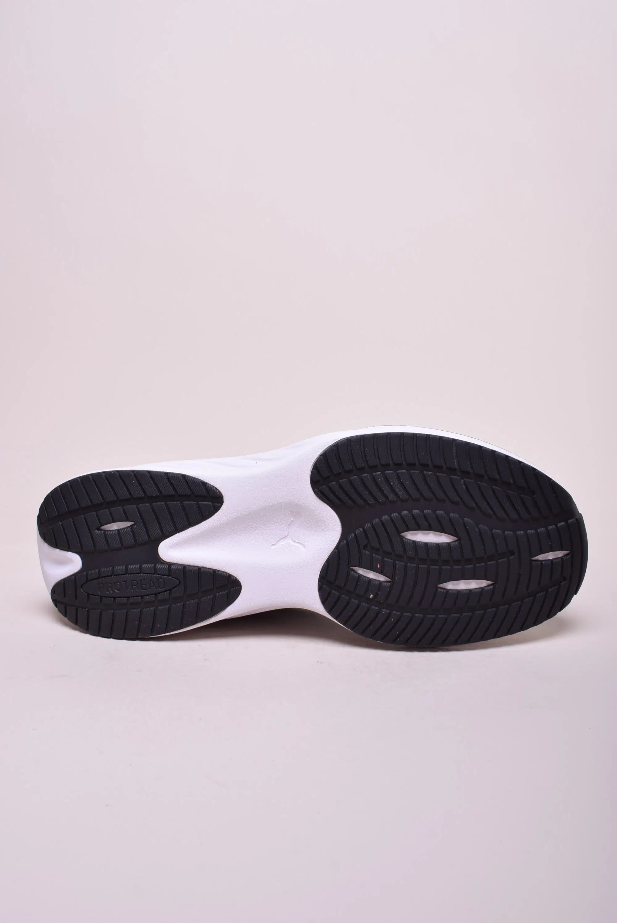 Pantofi sport barbati Pounce Lite [1]