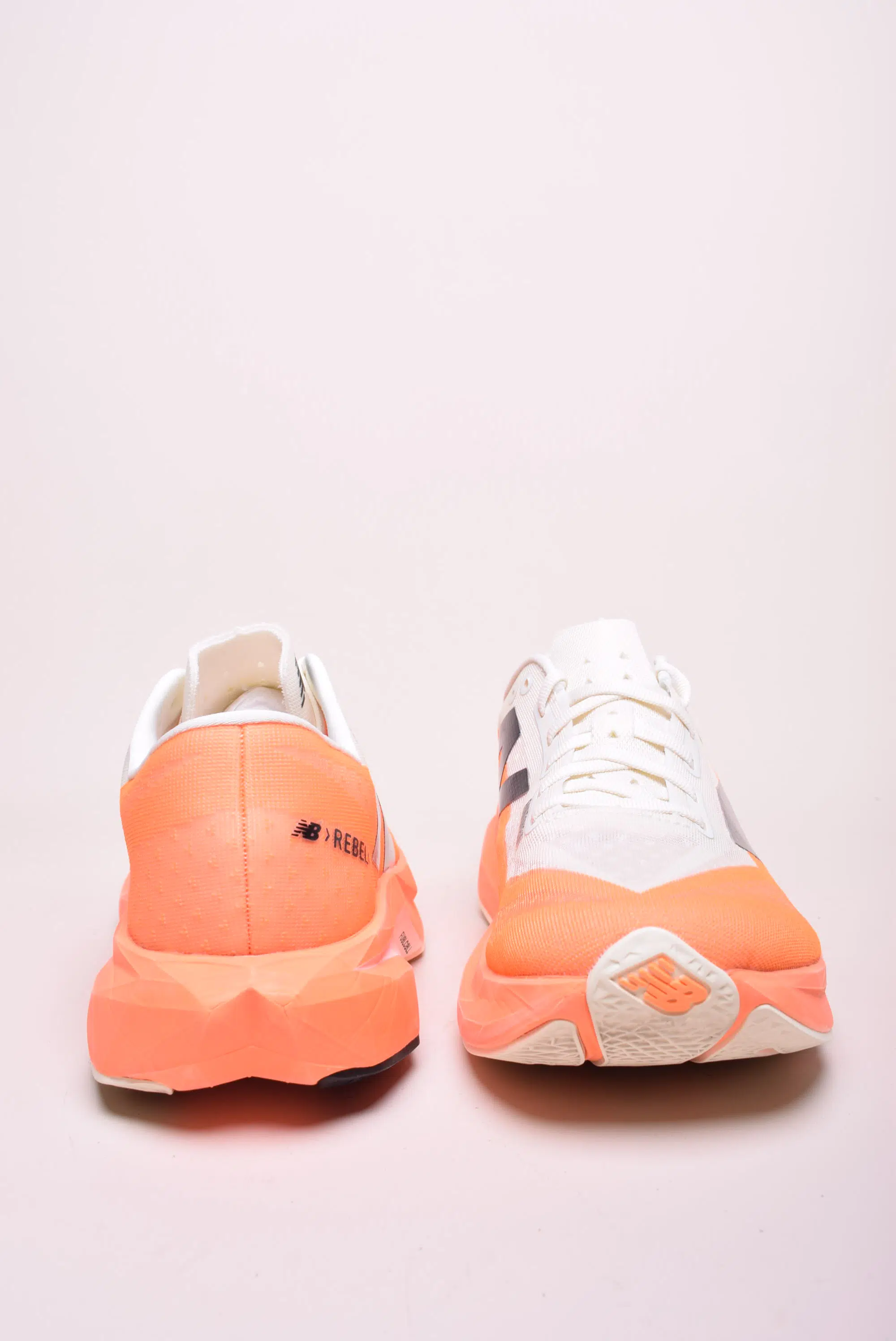 Pantofi sport barbati Rebel v4 [2]