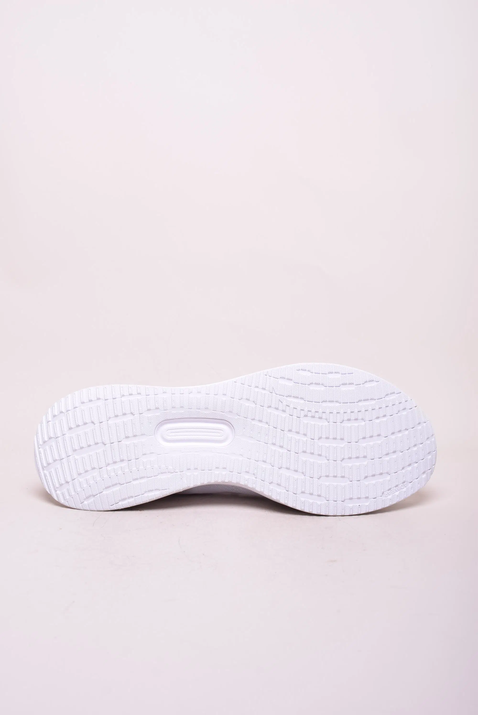 Pantofi sport barbati Runfalcon 5 [1]