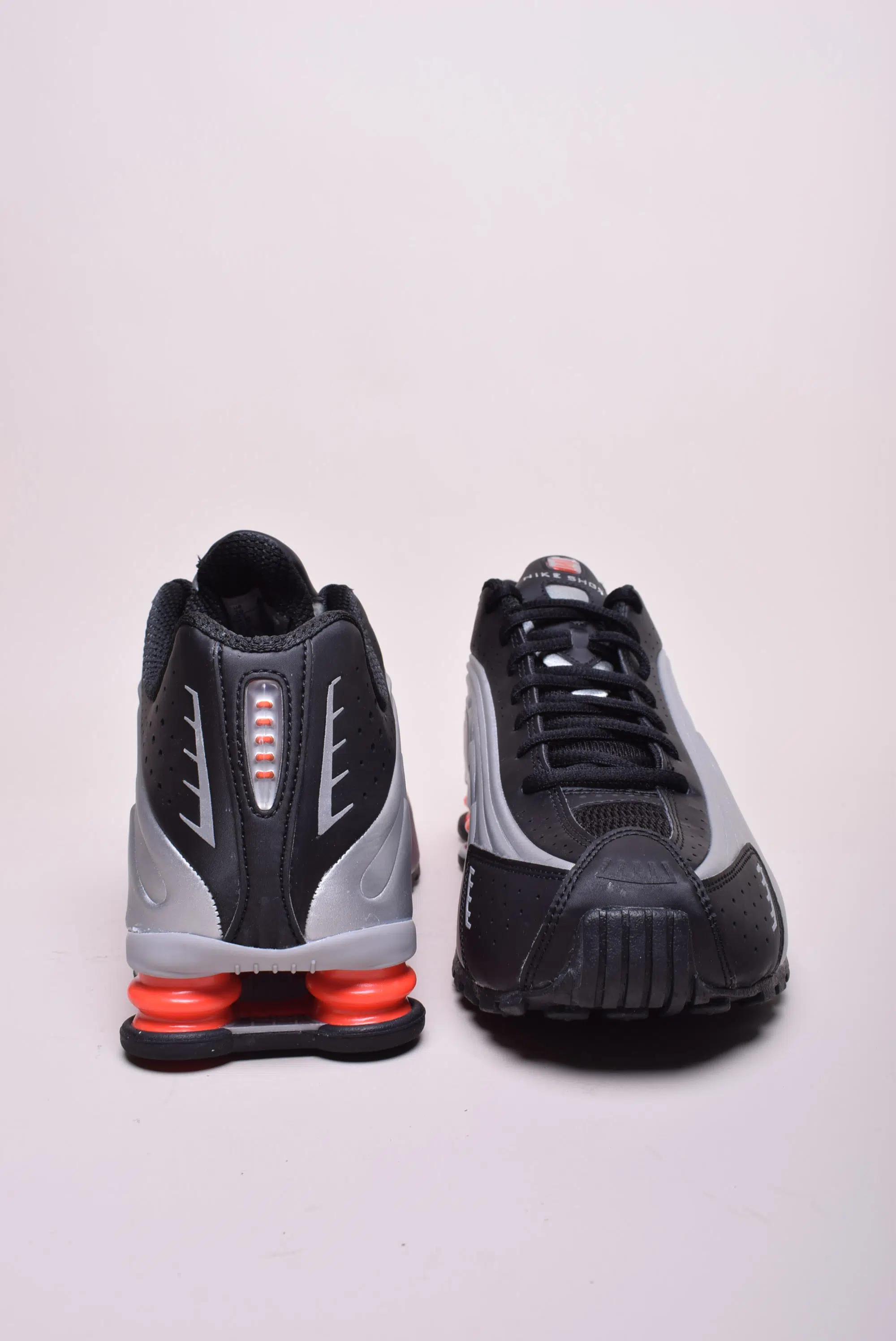 Pantofi sport barbati Shox R4 [2]
