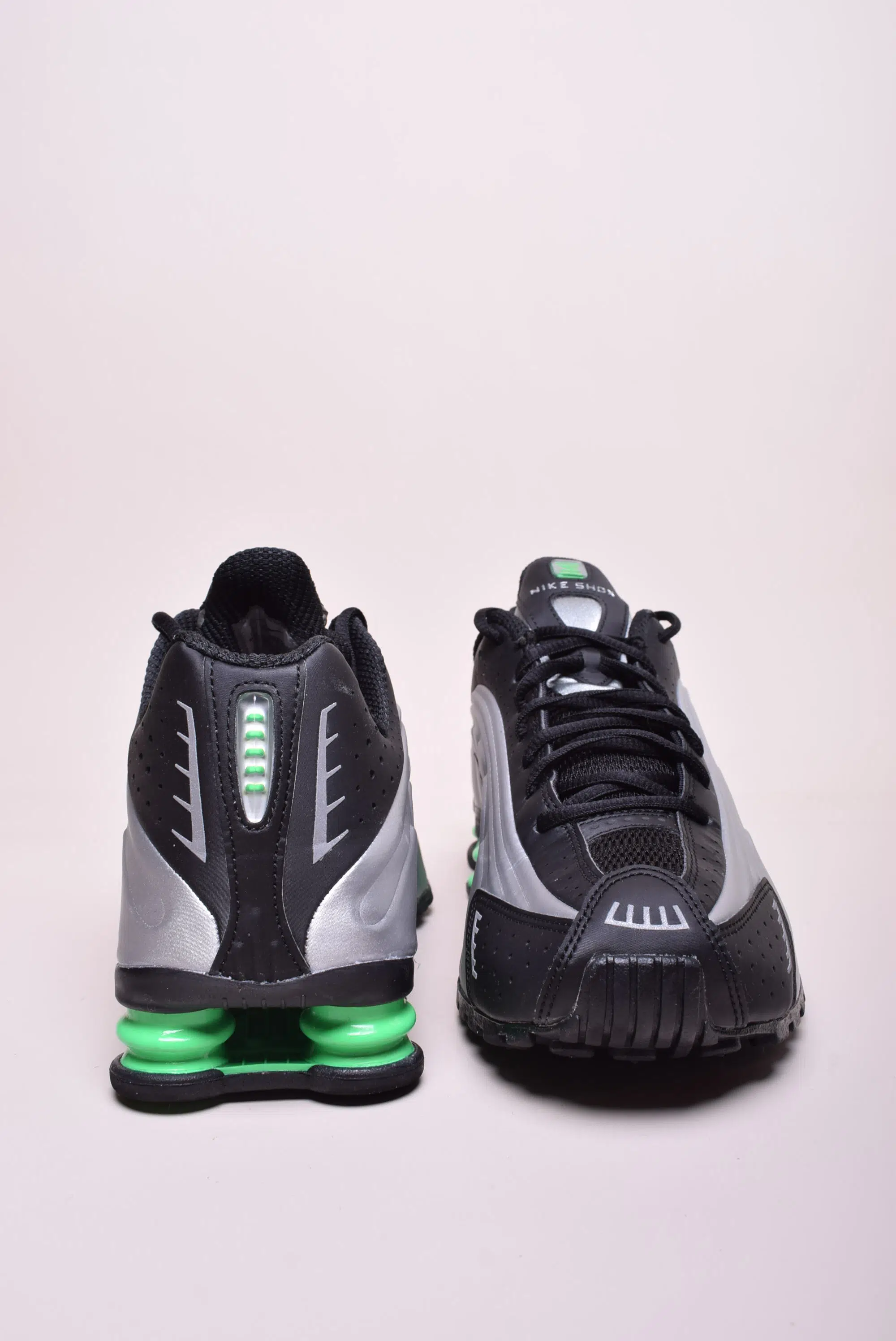 Pantofi sport barbati Shox R4 [2]