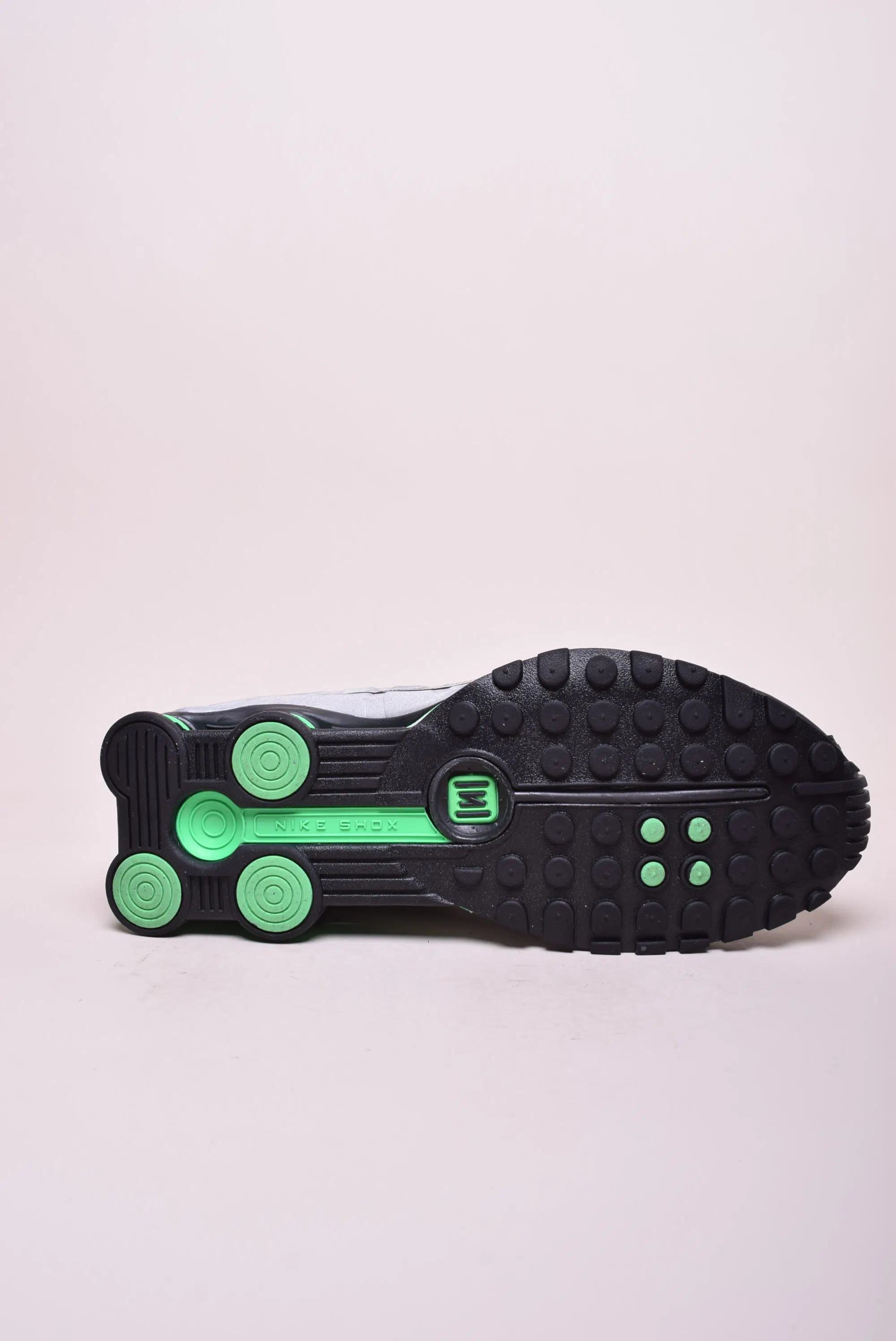 Pantofi sport barbati Shox R4 [1]