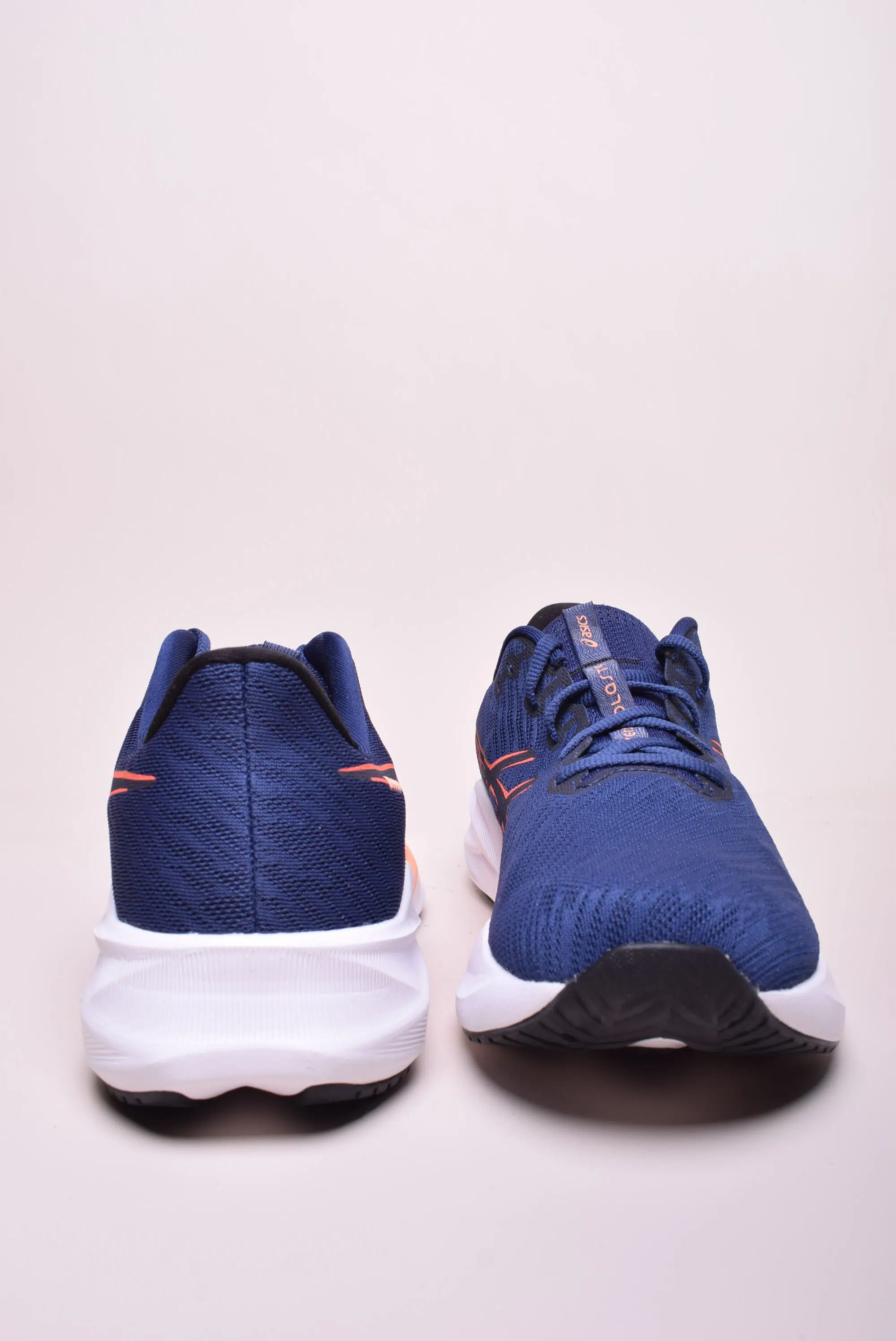 Pantofi sport barbati Versablast 4 [2]