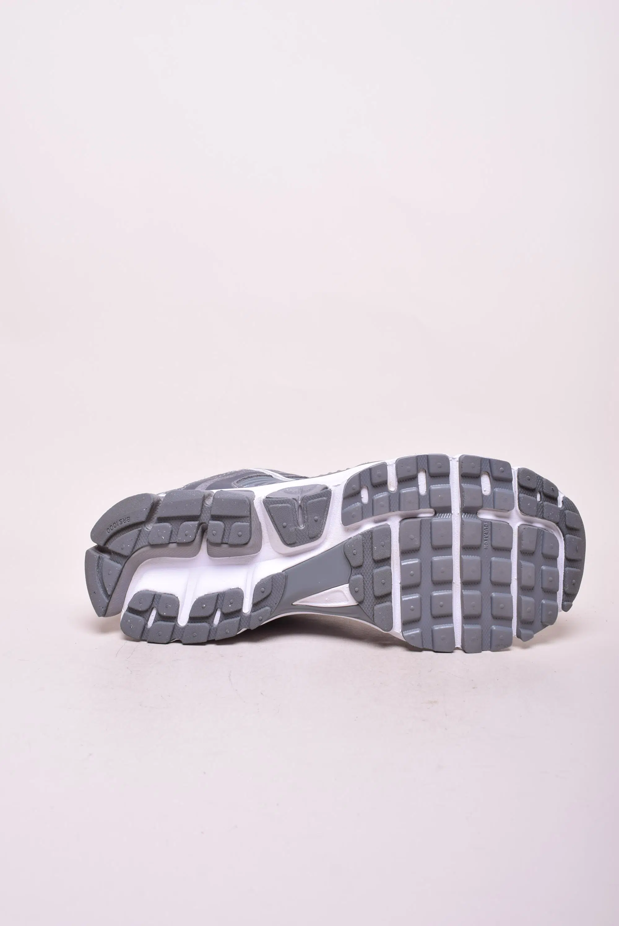 Pantofi sport barbati Vomero 5 [1]