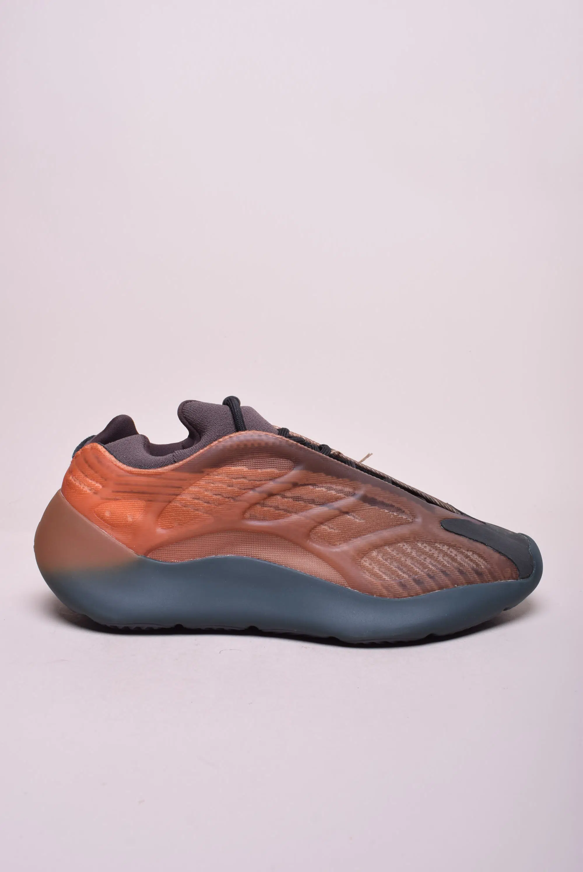 Încălțăminte bărbați - Pantofi sport barbati YZY 700 V3