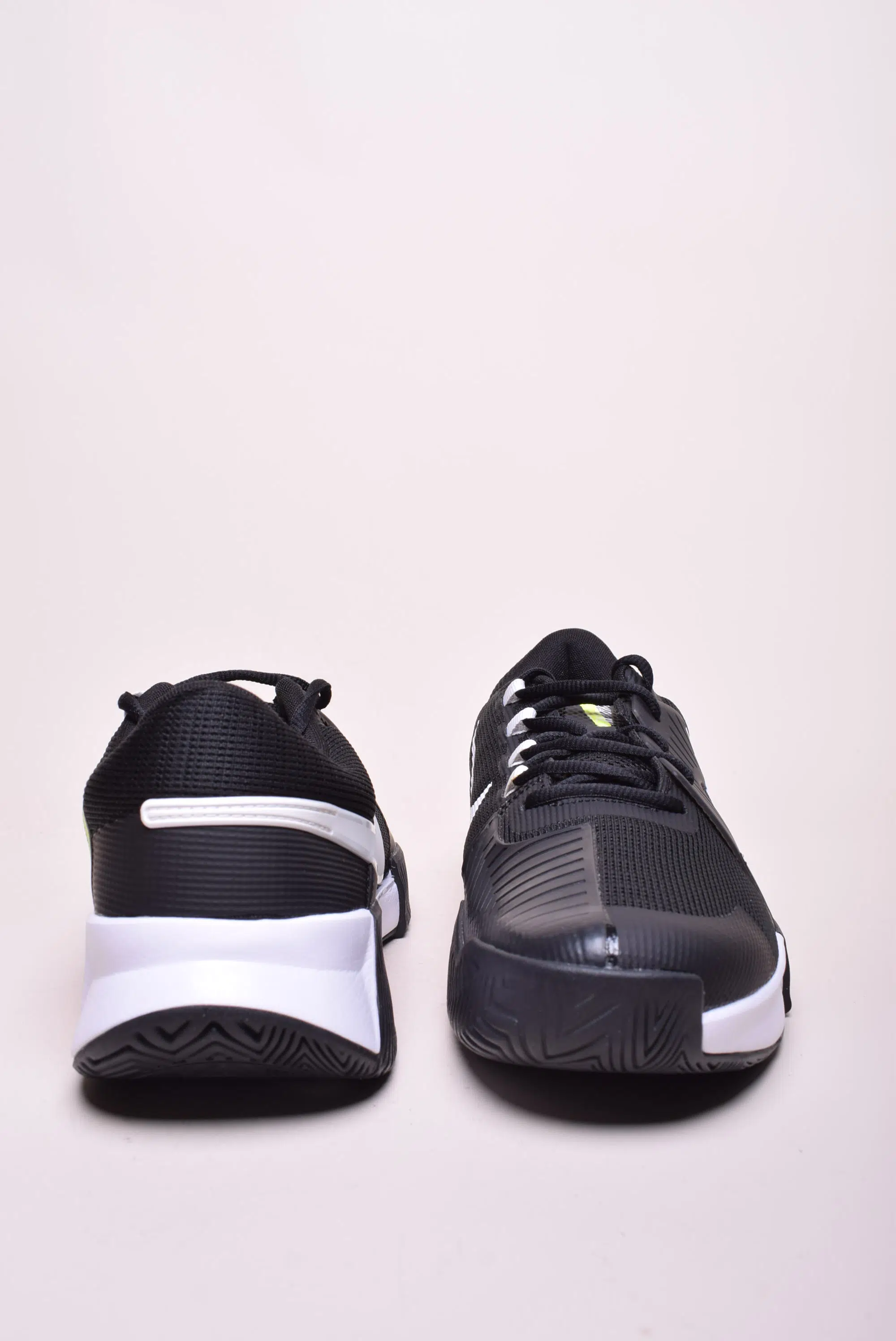 Pantofi sport barbati Zoom GP Challenge 1 HC [2]