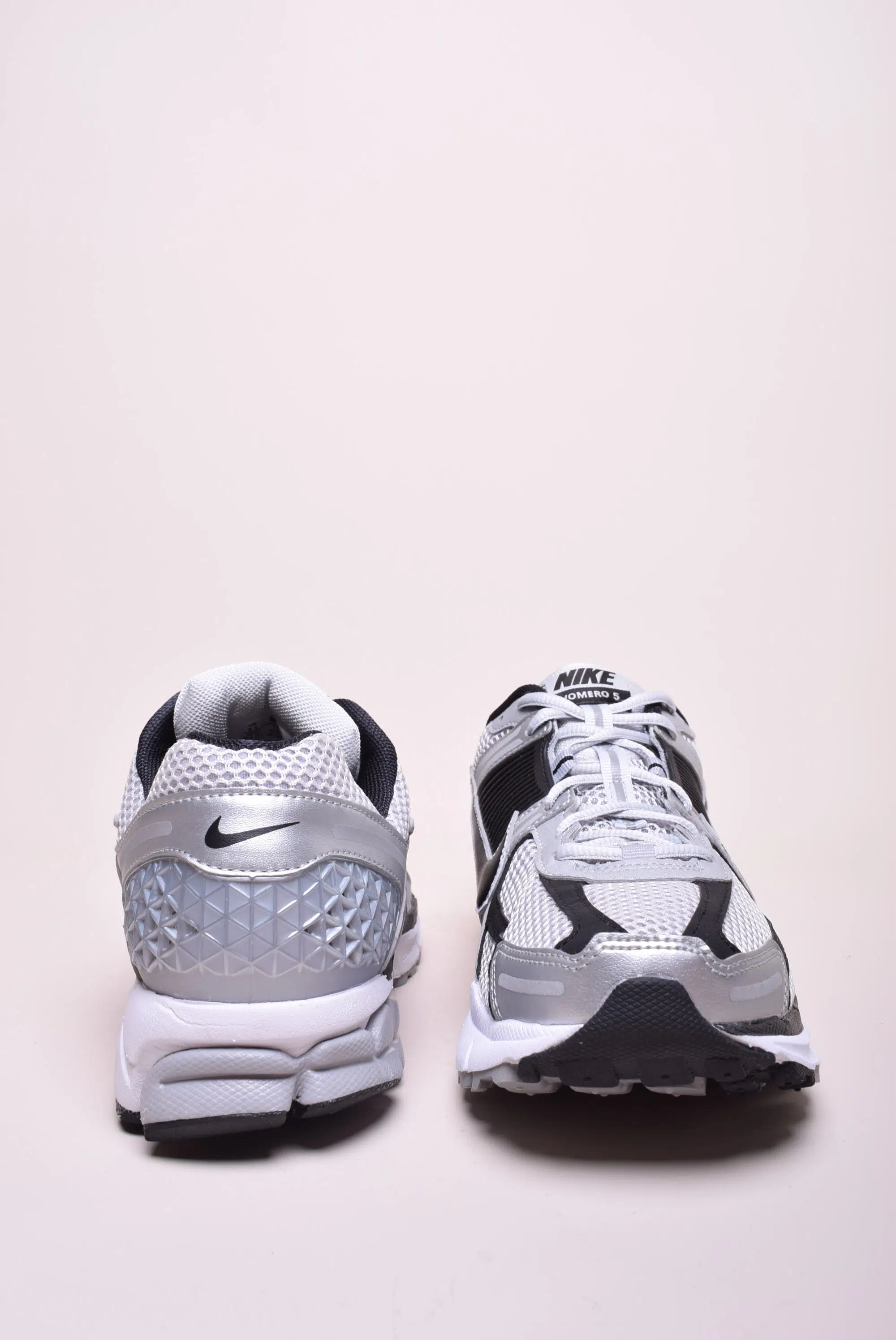 Pantofi sport barbati Zoom Vomero 5 [2]