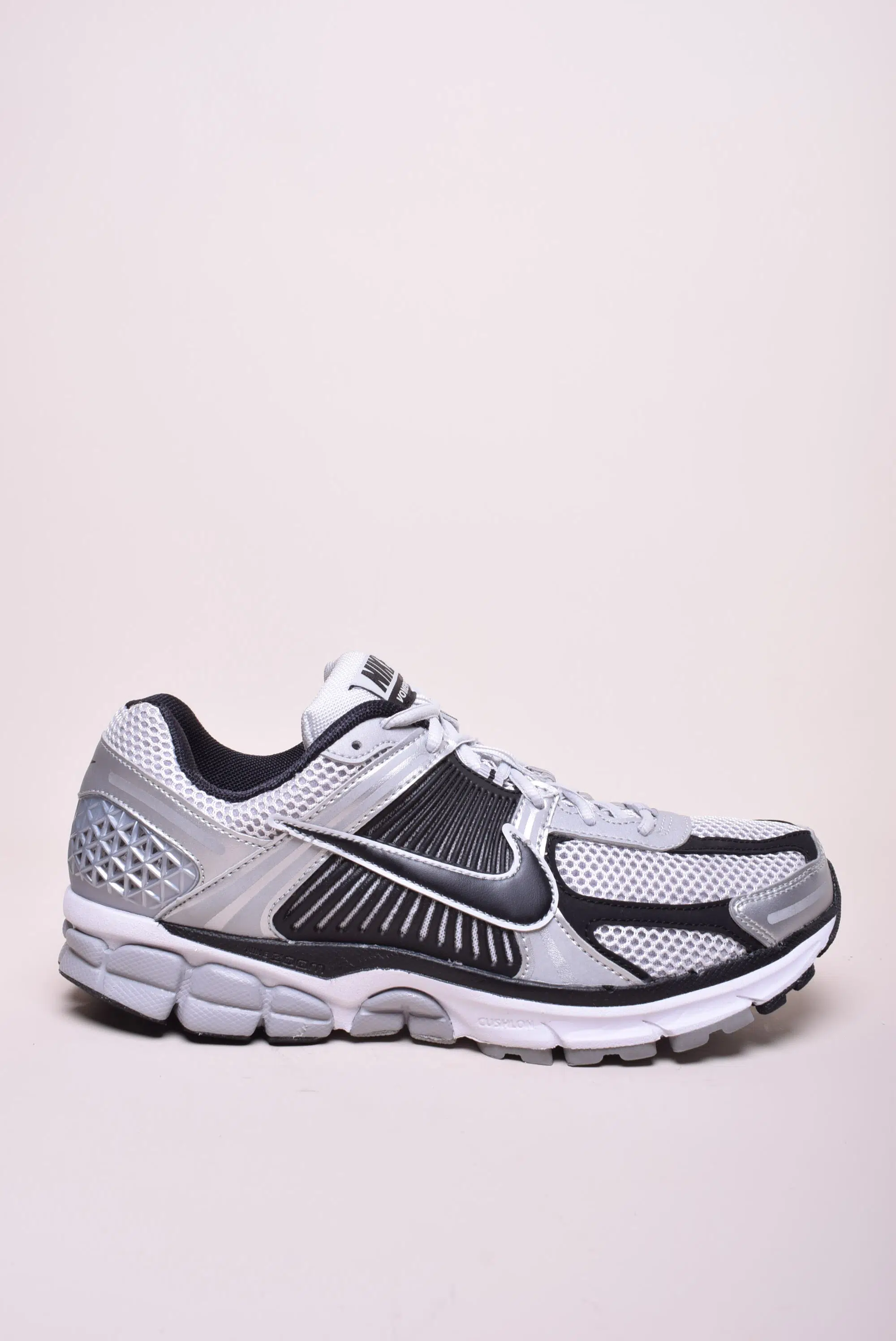 Pantofi sport barbati Zoom Vomero 5 [0]