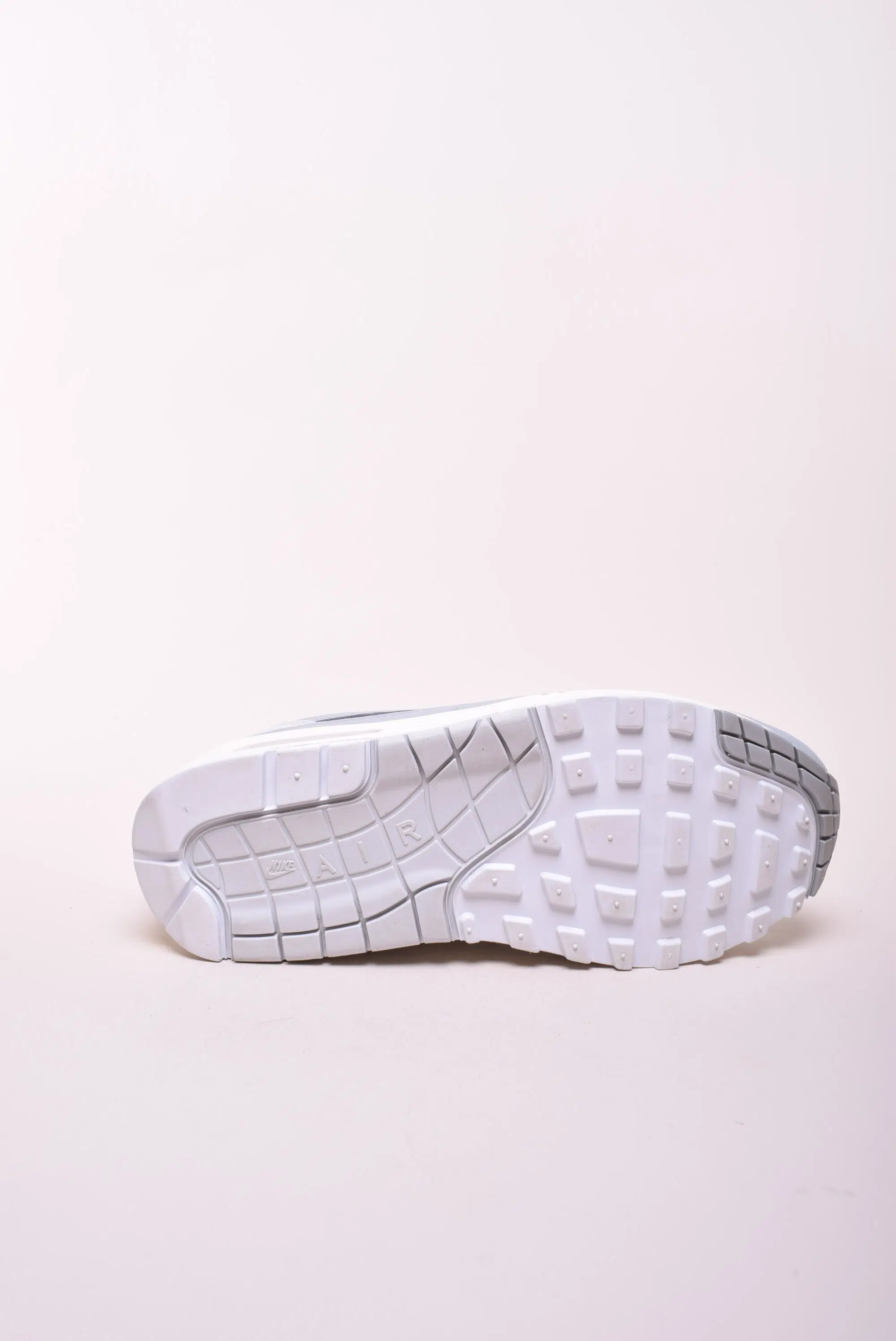 Pantofi sport dama Air Max 1 '87 [1]