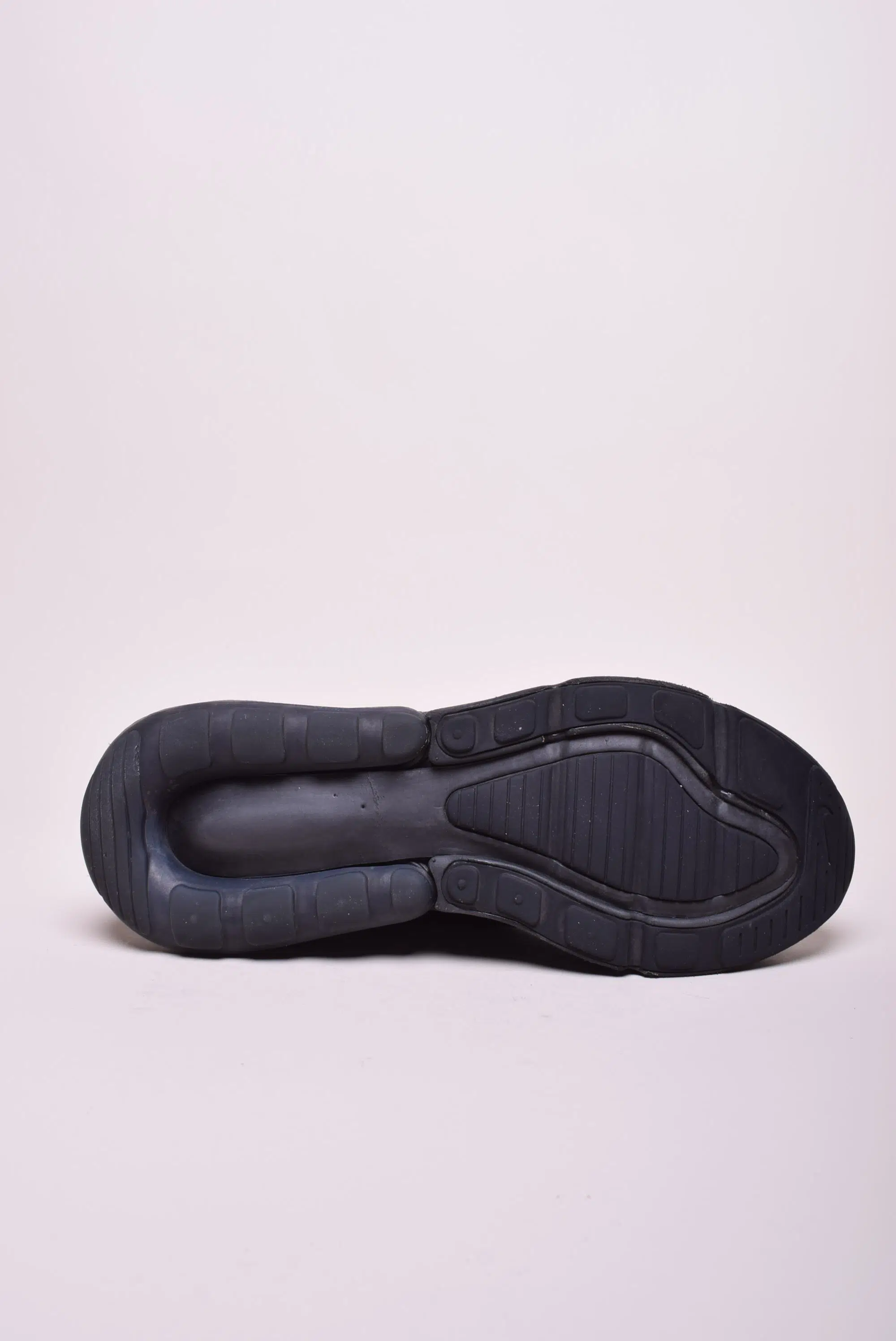 Pantofi sport dama Air Max 270 [1]