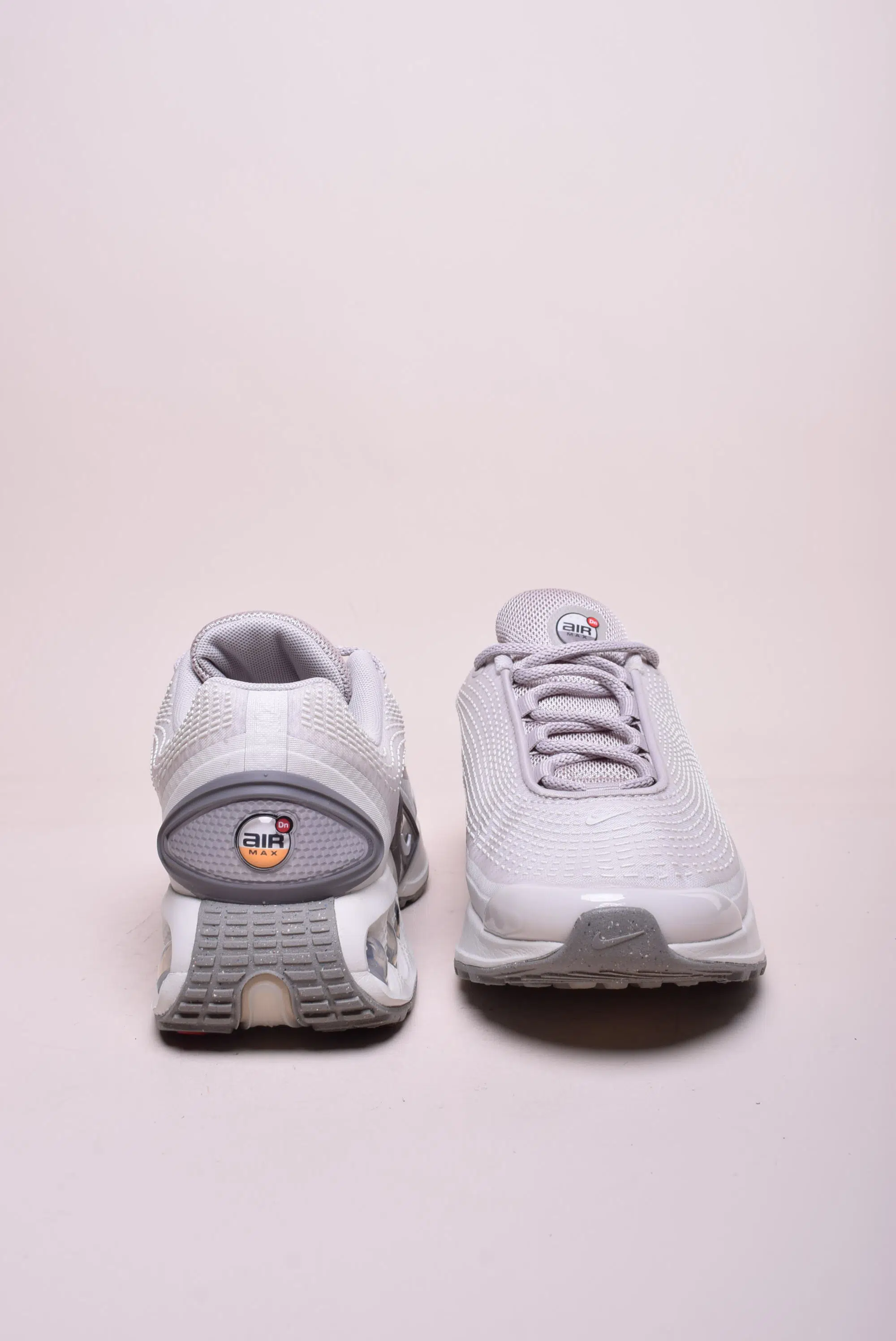 Pantofi sport dama Air Max DN [2]