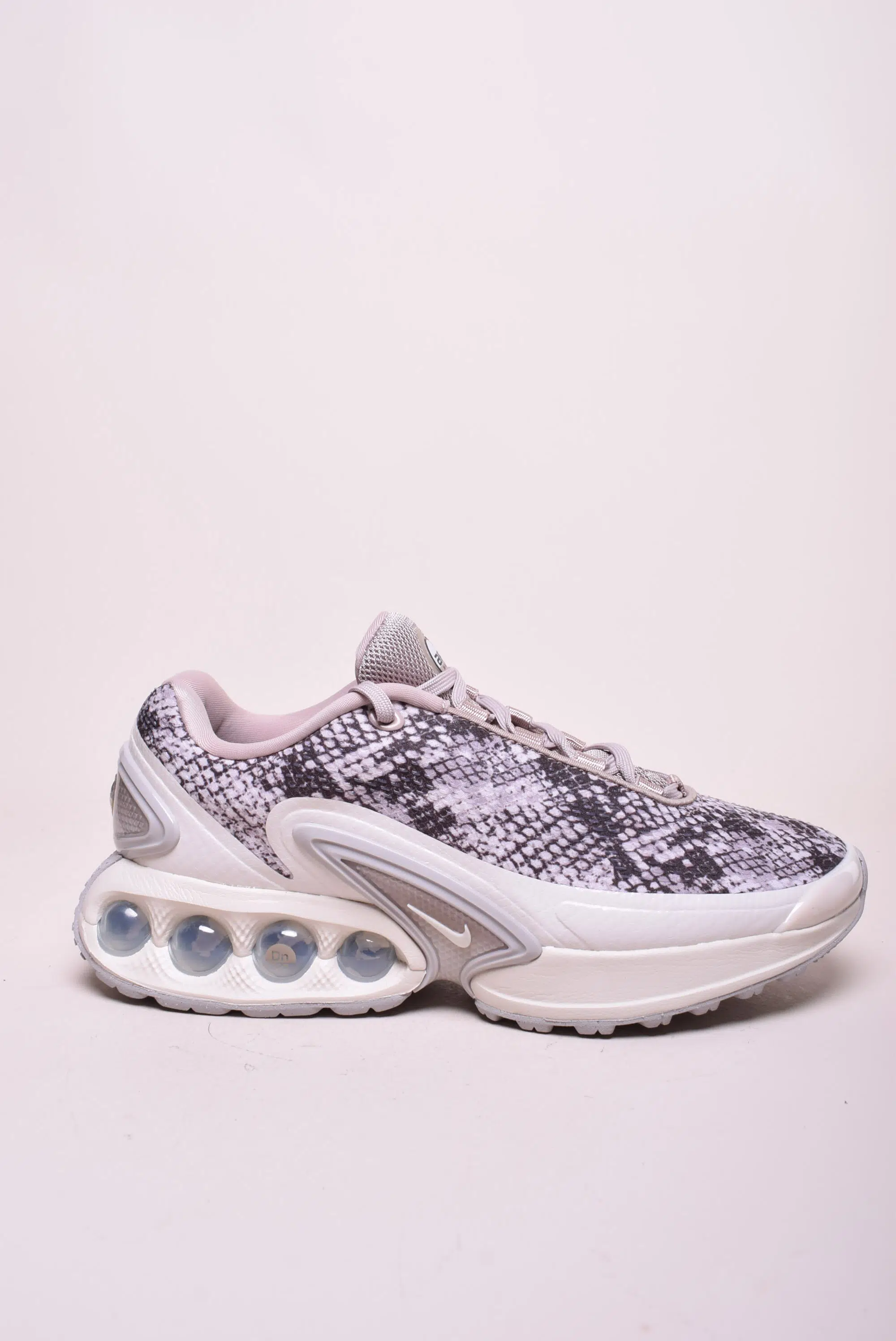 Pantofi sport dama Air Max DN