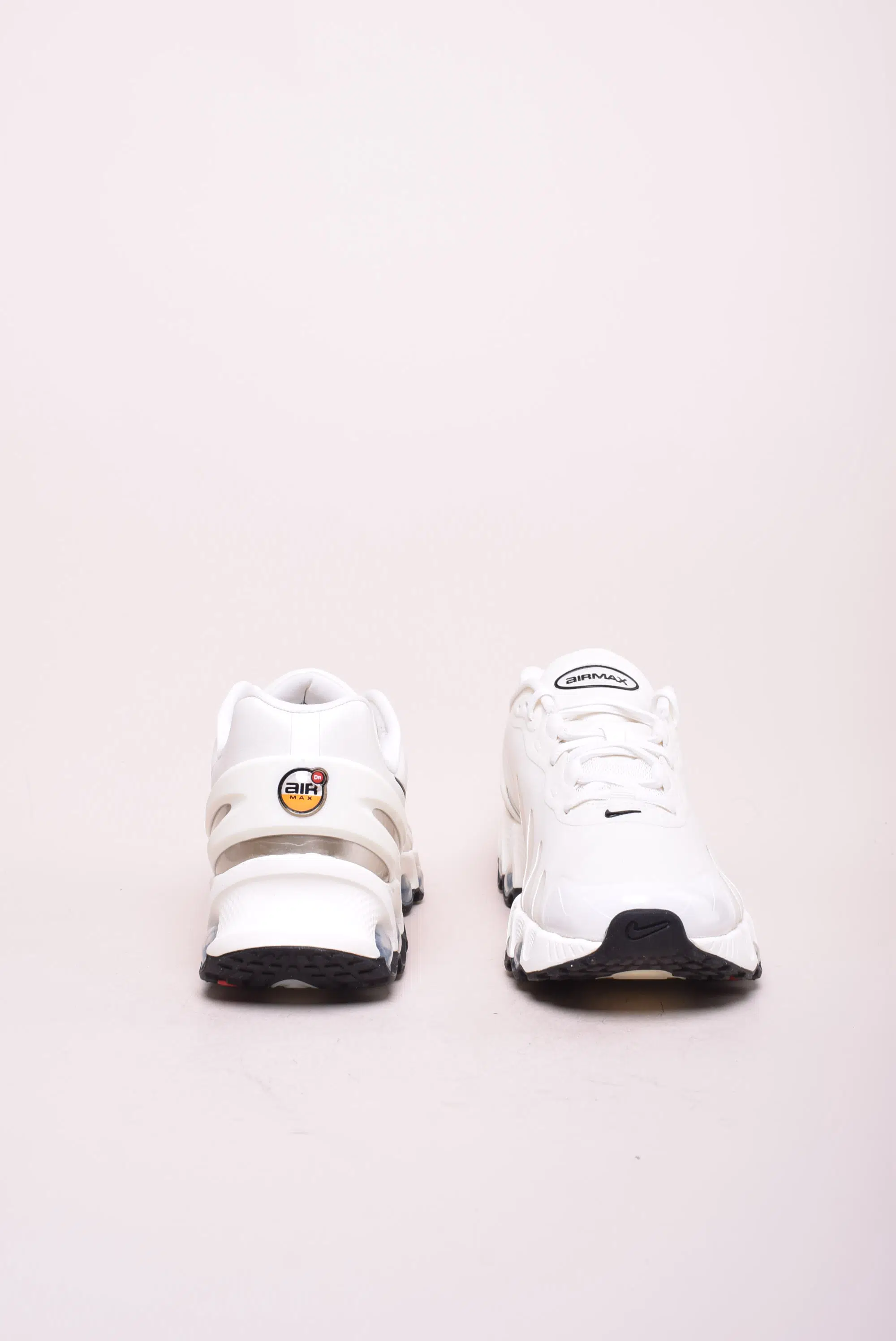 Pantofi sport dama Air Max DN8 [2]