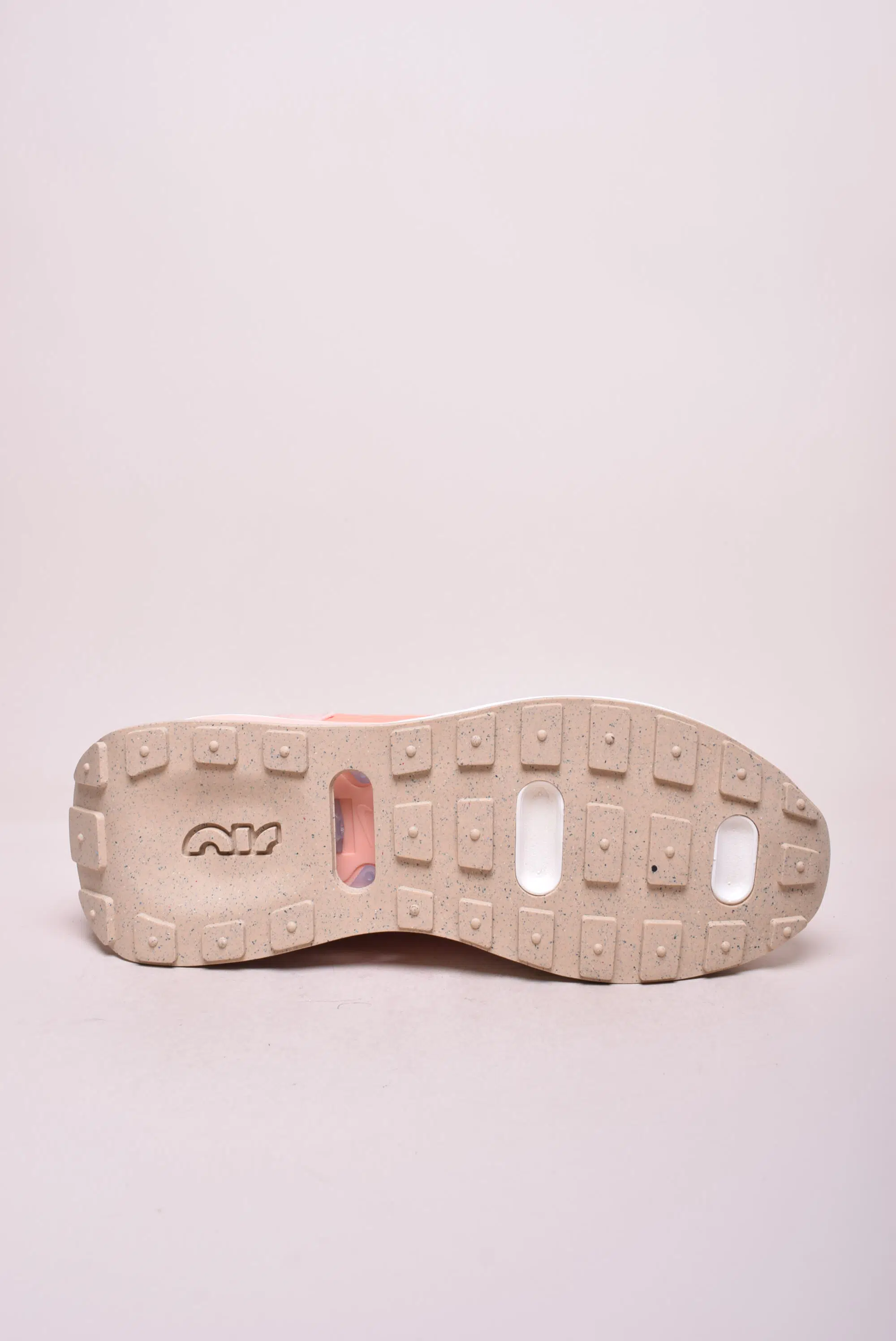 Pantofi sport dama Air Max Pre-Day SE [1]