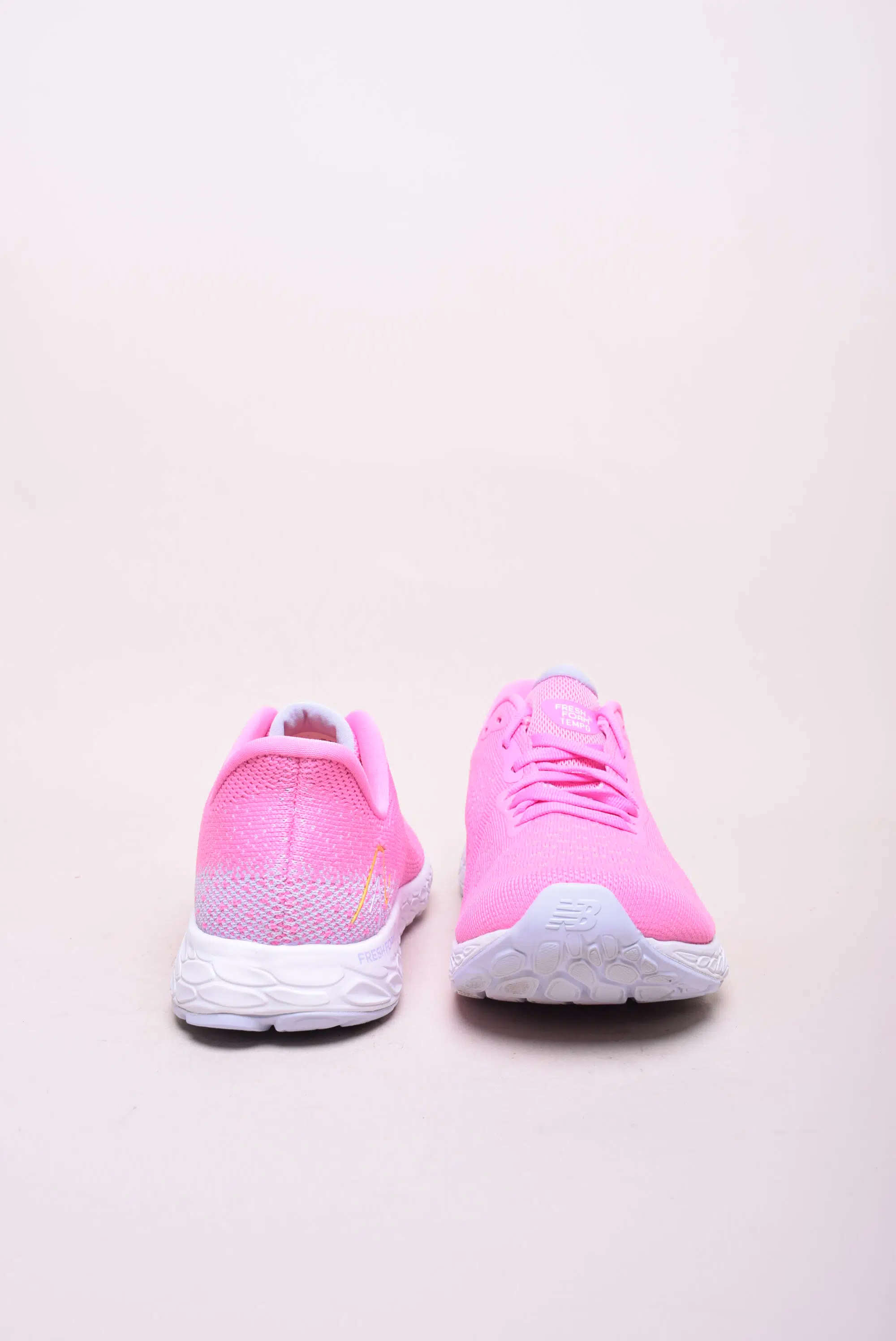 Pantofi sport dama Fresh Foam Tempo [2]