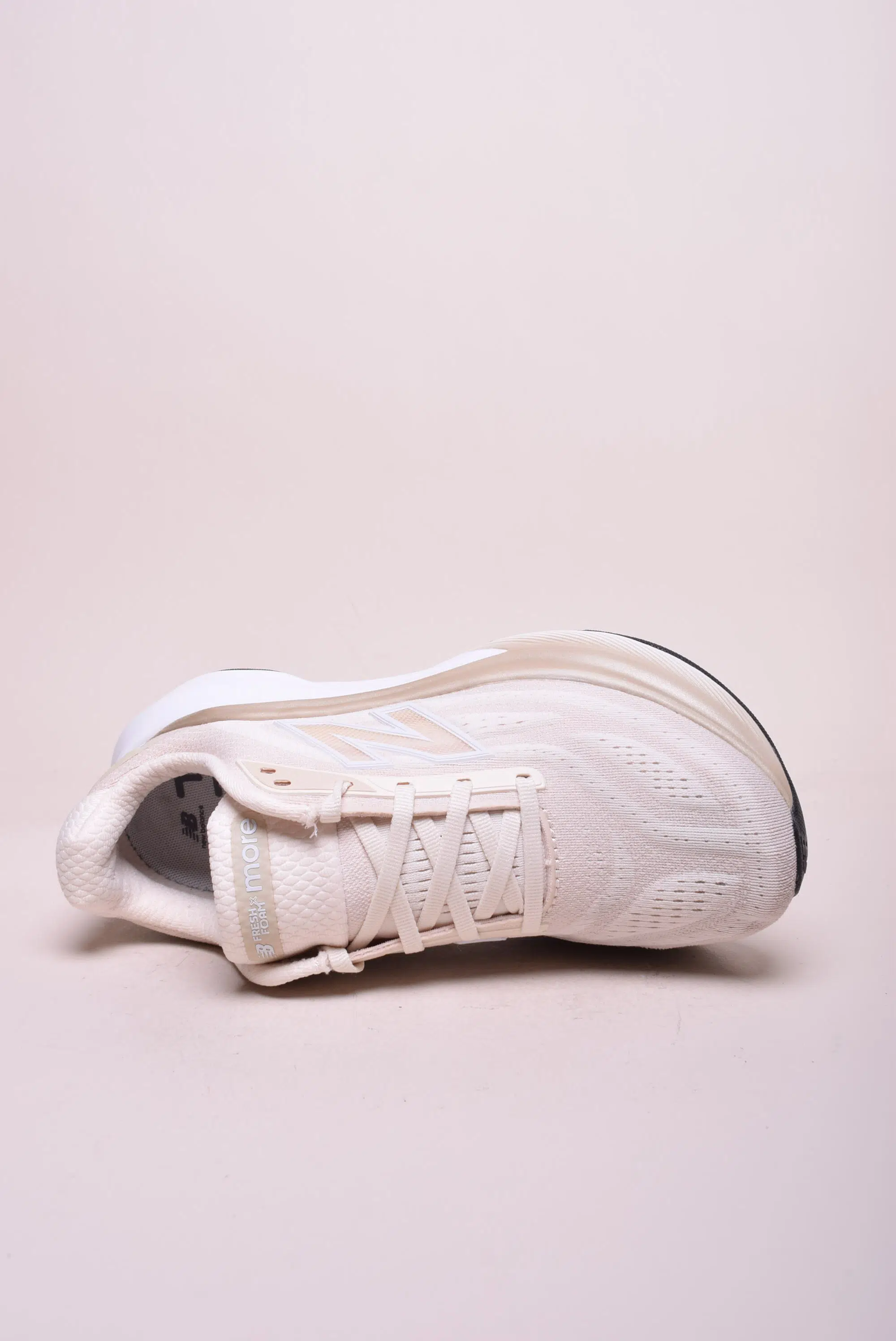 Pantofi sport dama Fresh Foam X More v6 [3]