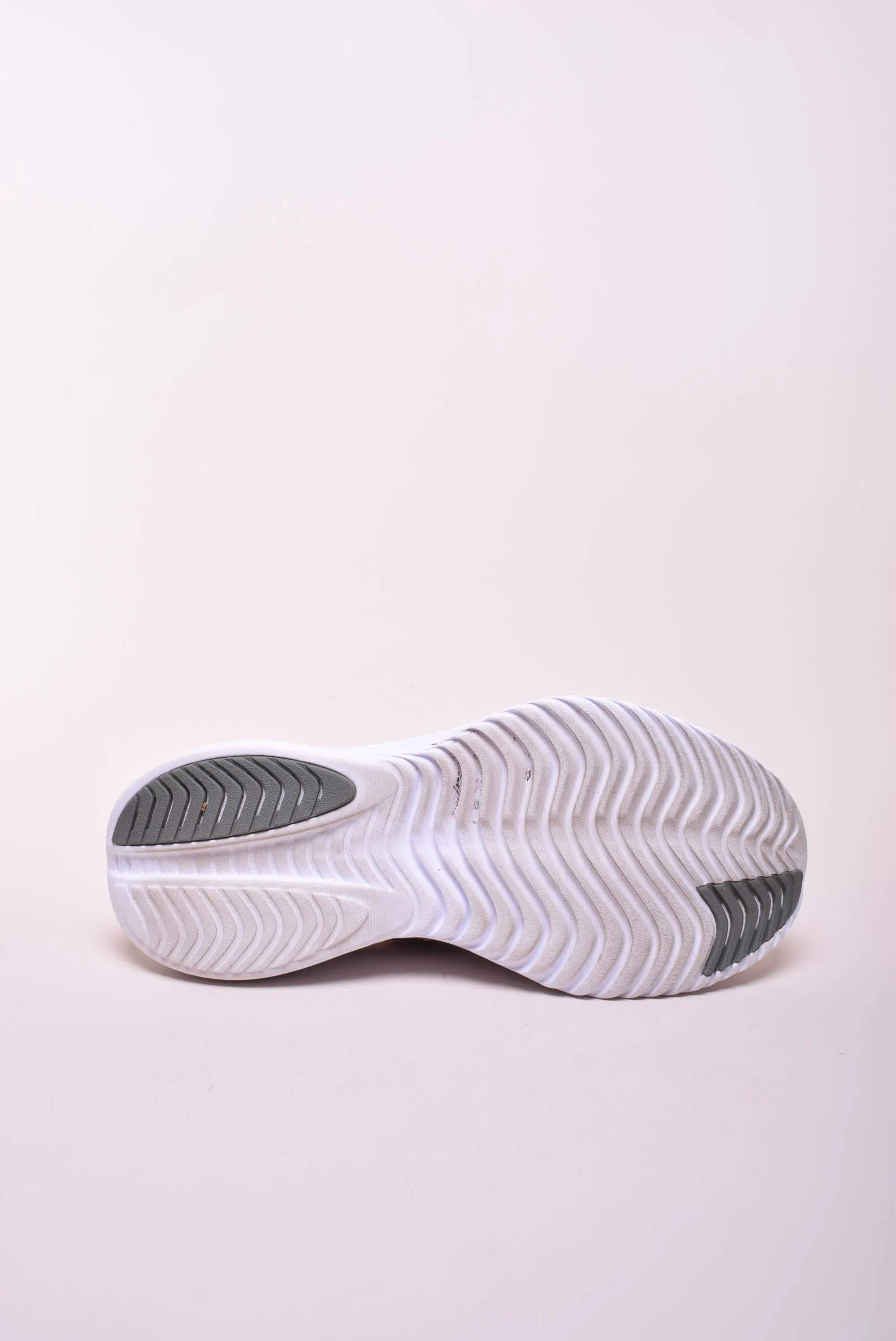 Pantofi sport dama Kinvara 14 [1]