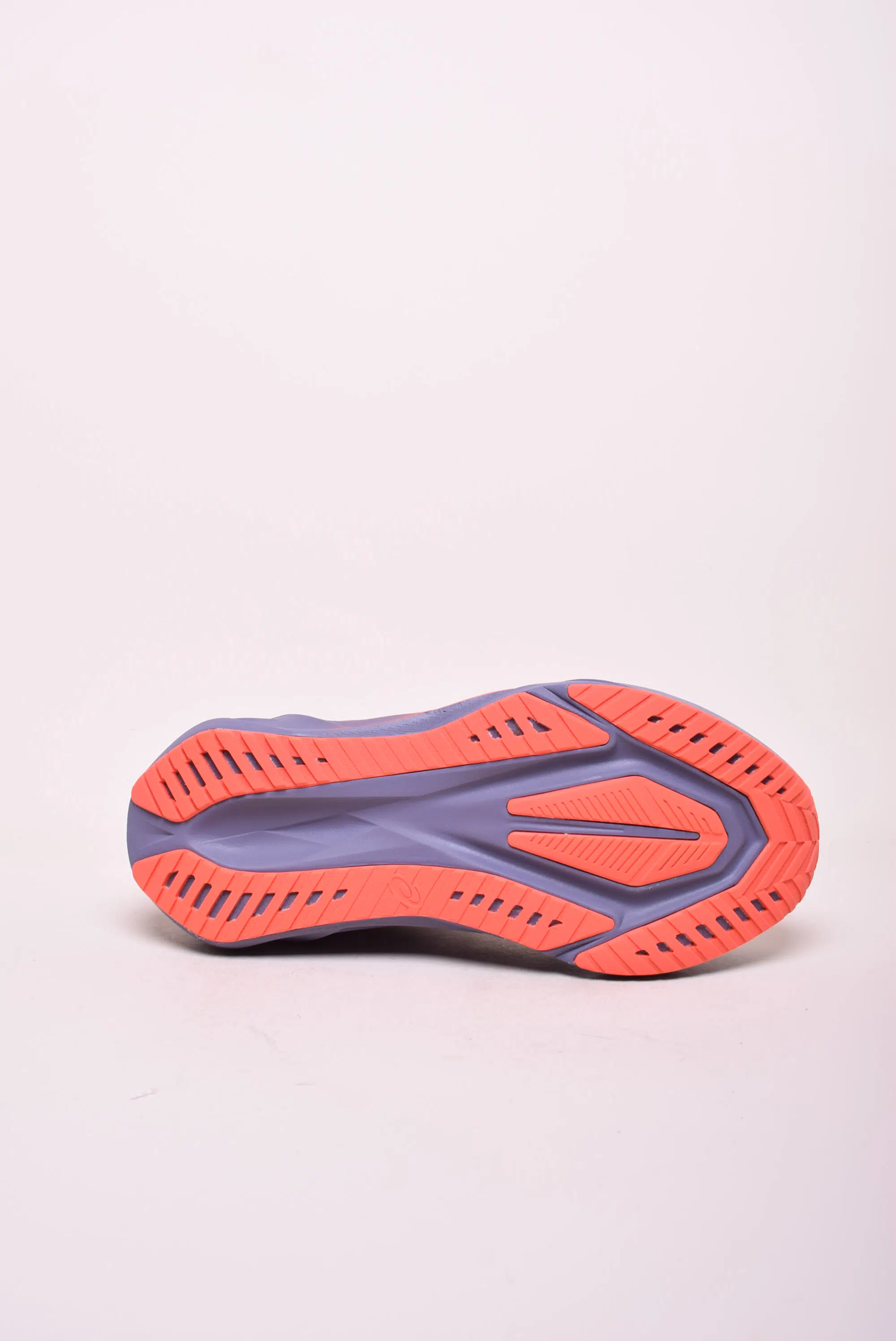 Pantofi sport dama Novablast 5 [1]