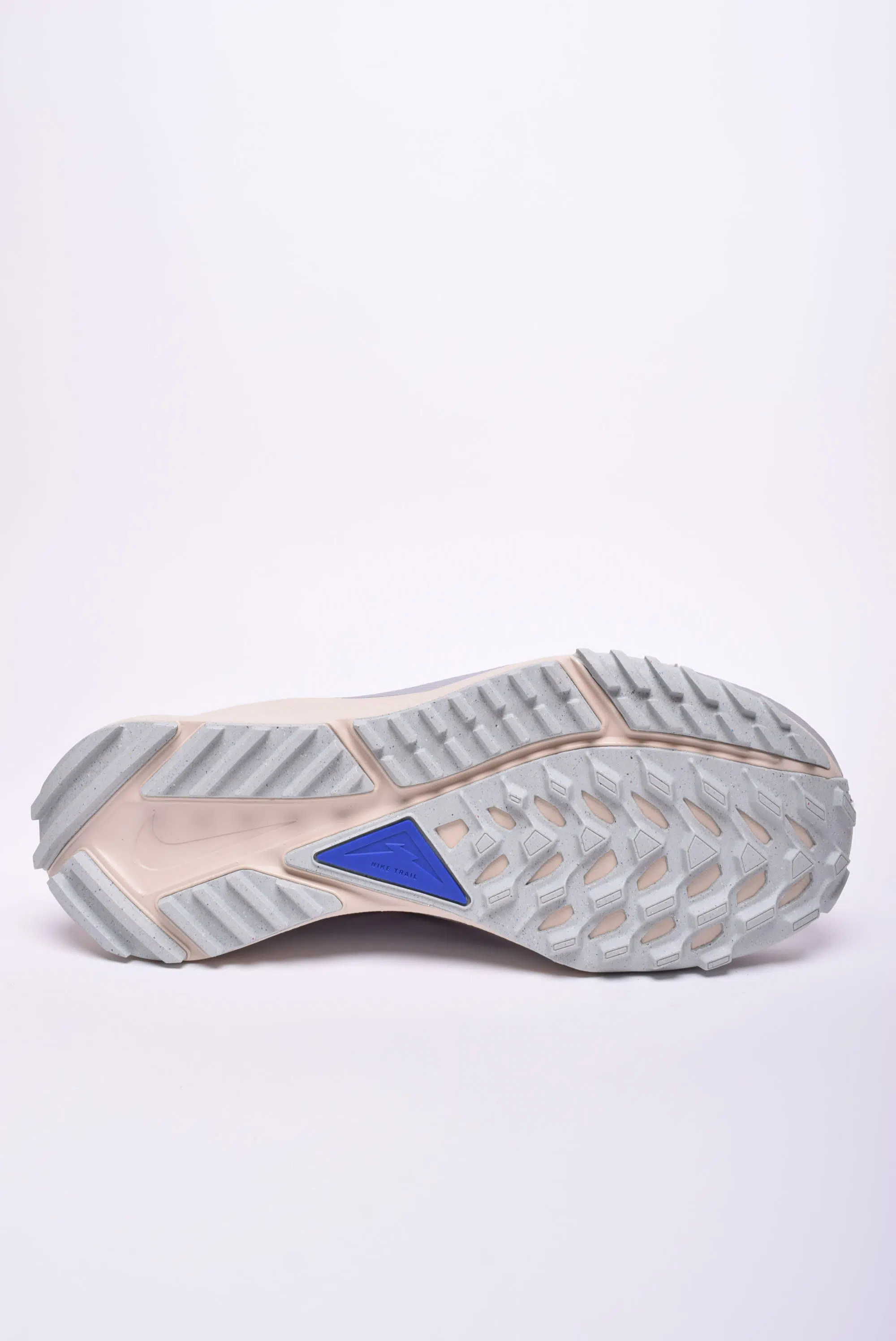 Pantofi sport dama React Pegasus Trail 4 [1]