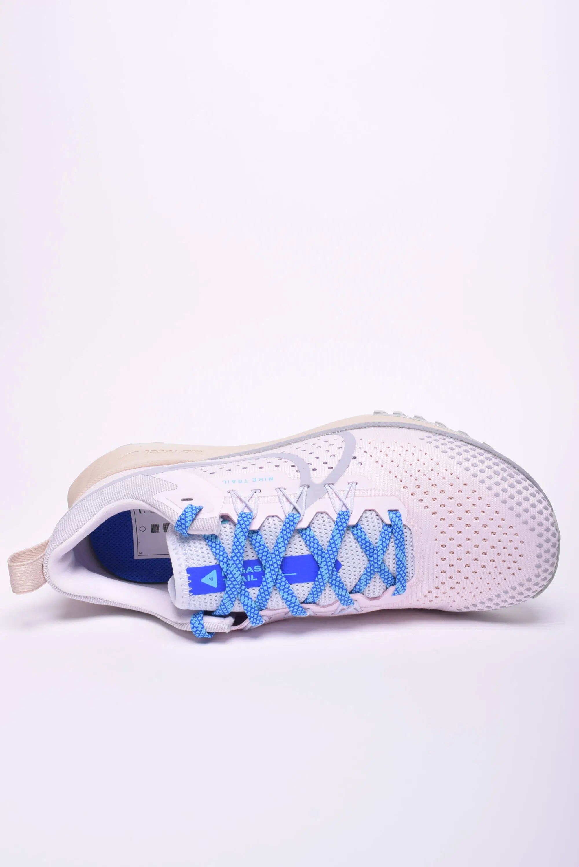 Pantofi sport dama React Pegasus Trail 4 [3]