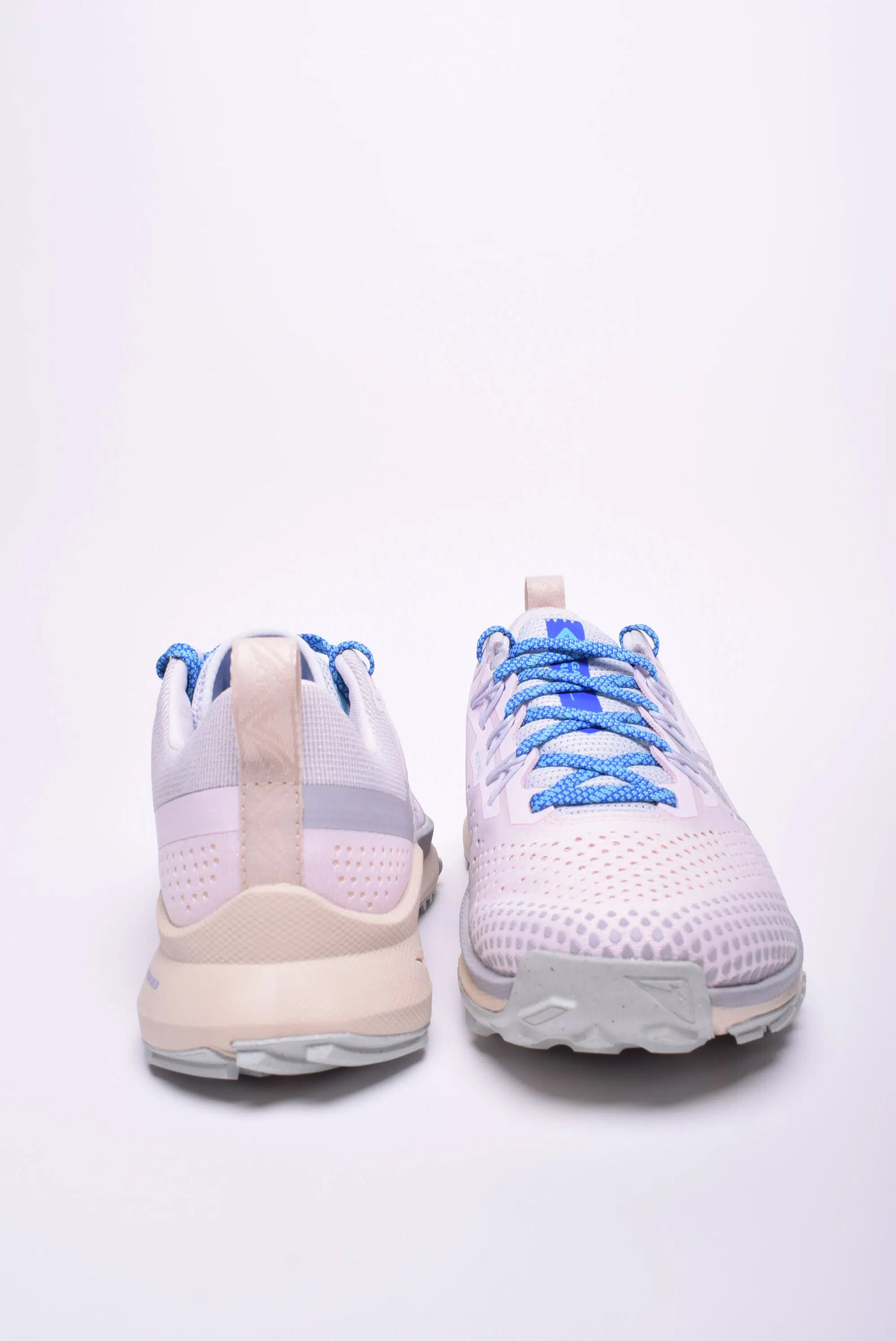 Pantofi sport dama React Pegasus Trail 4 [2]