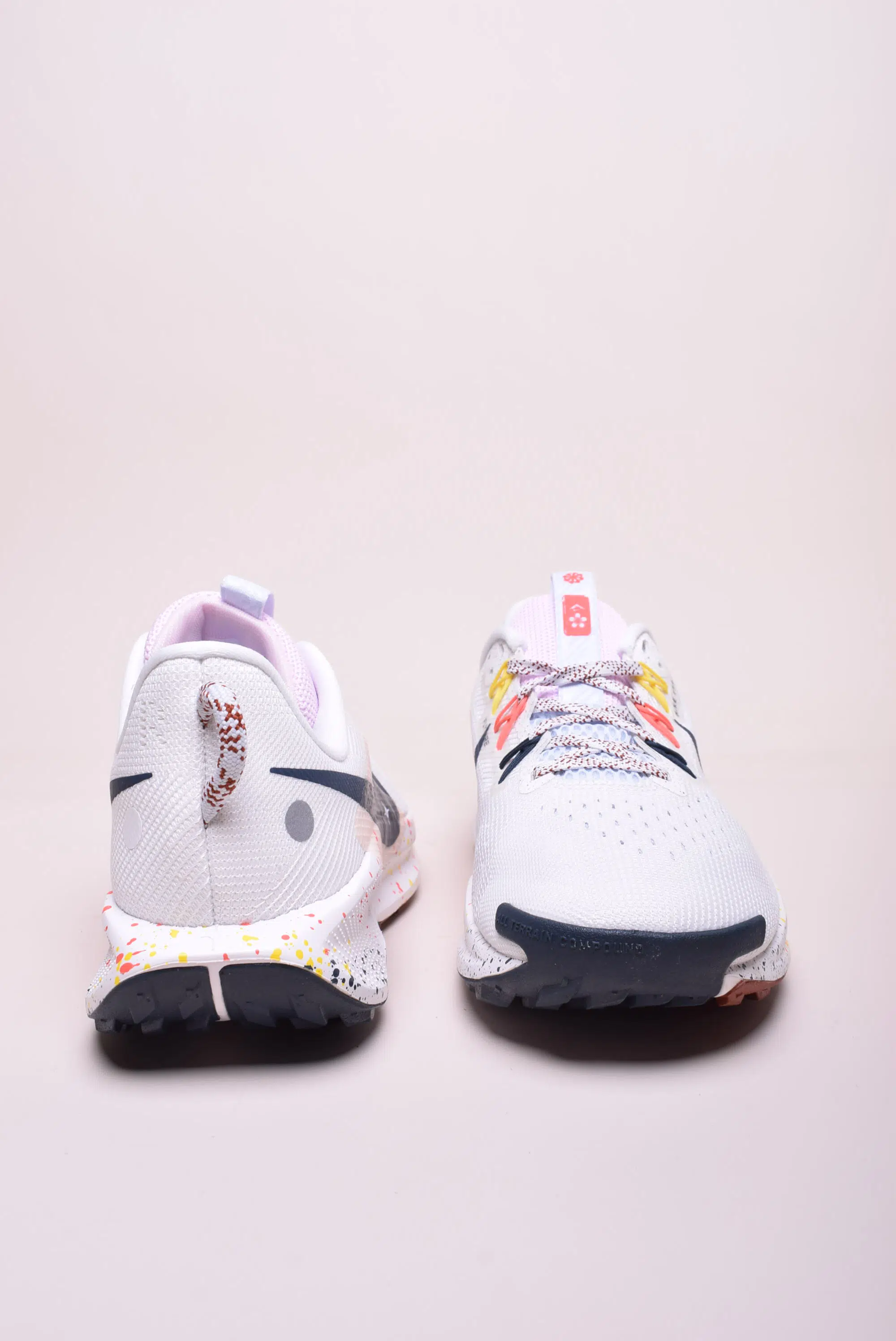 Pantofi sport dama ReactX Pegasus Trail 5 [2]