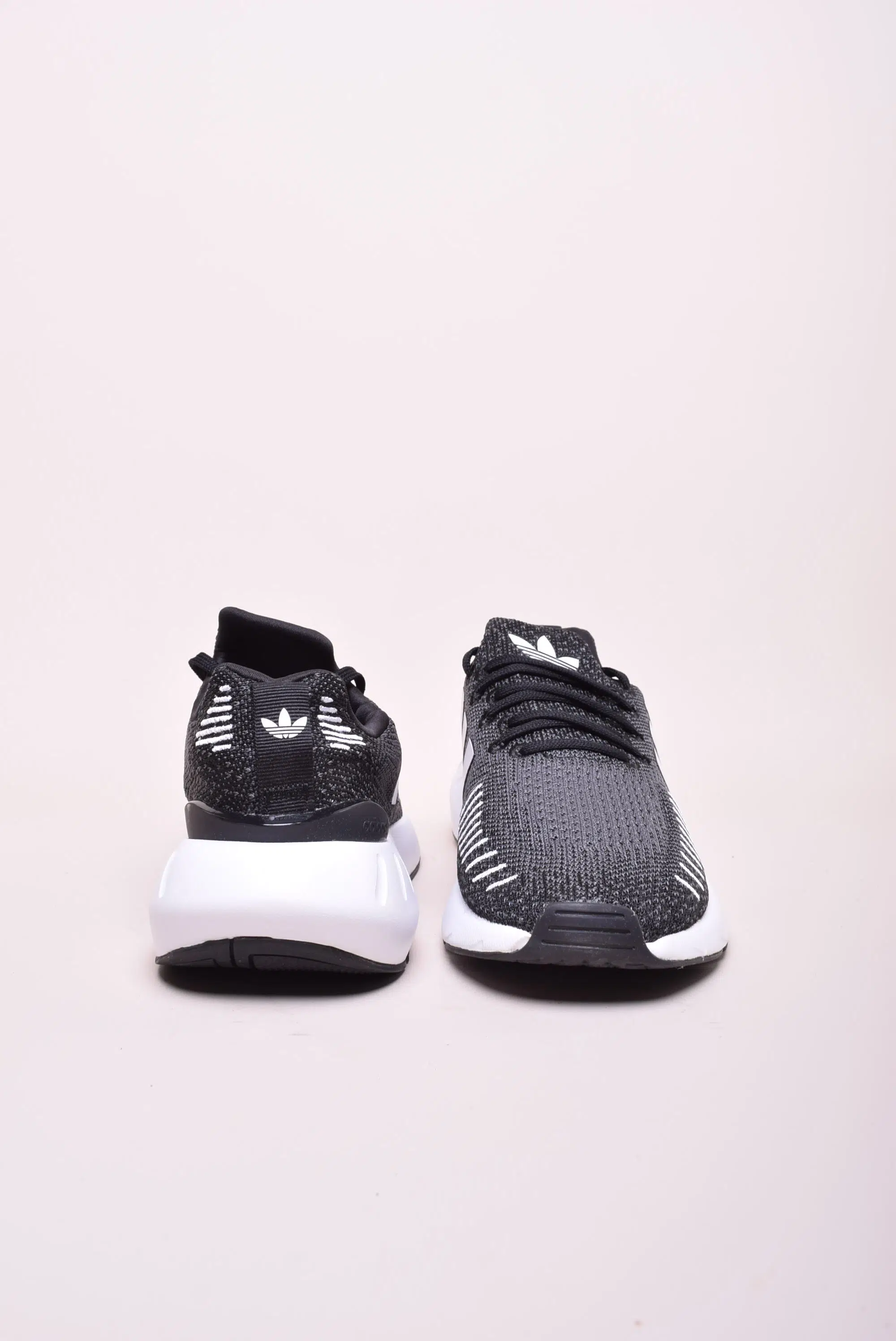 Pantofi sport dama Swift Run 22 [2]