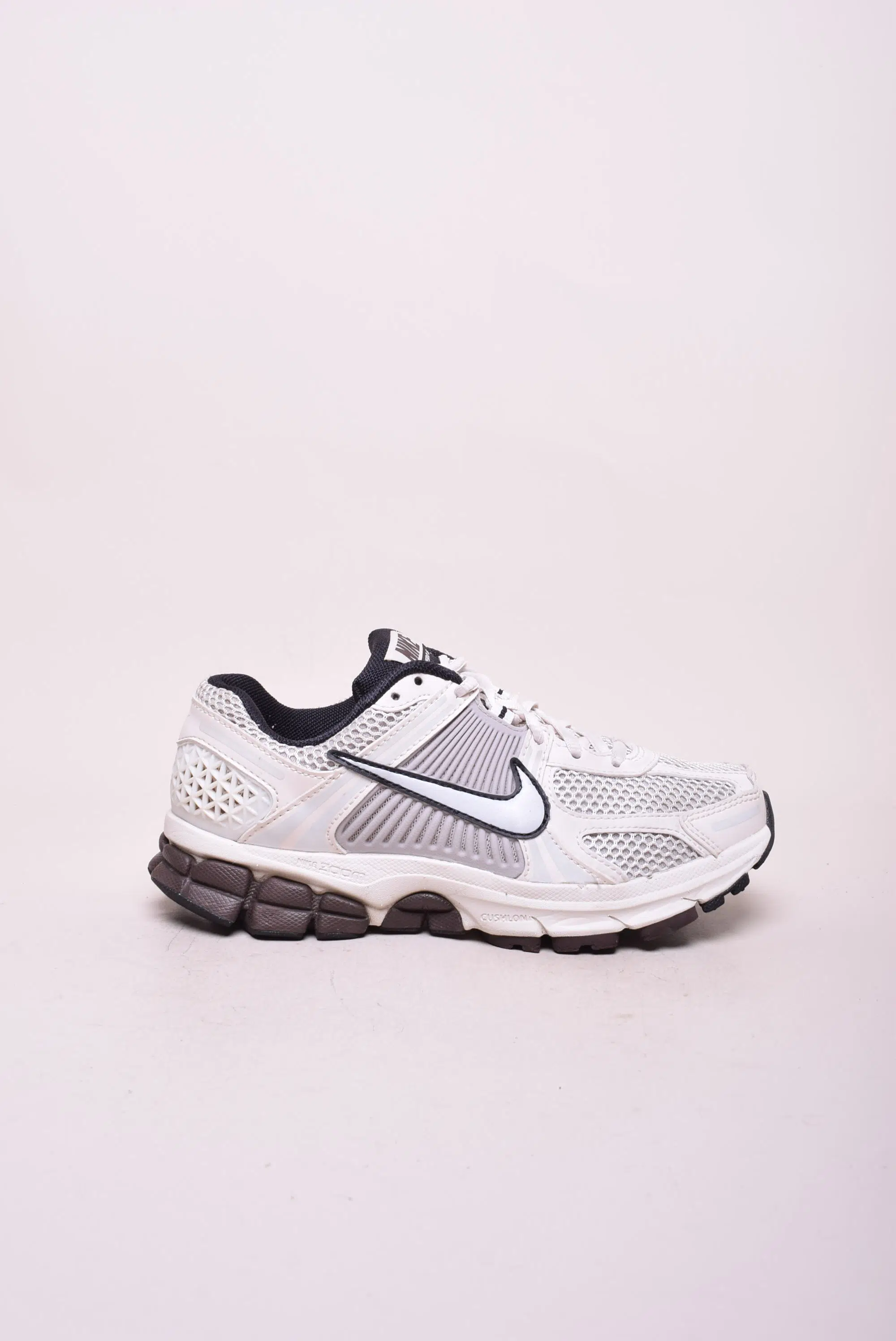 Pantofi sport dama Vomero 5 [0]