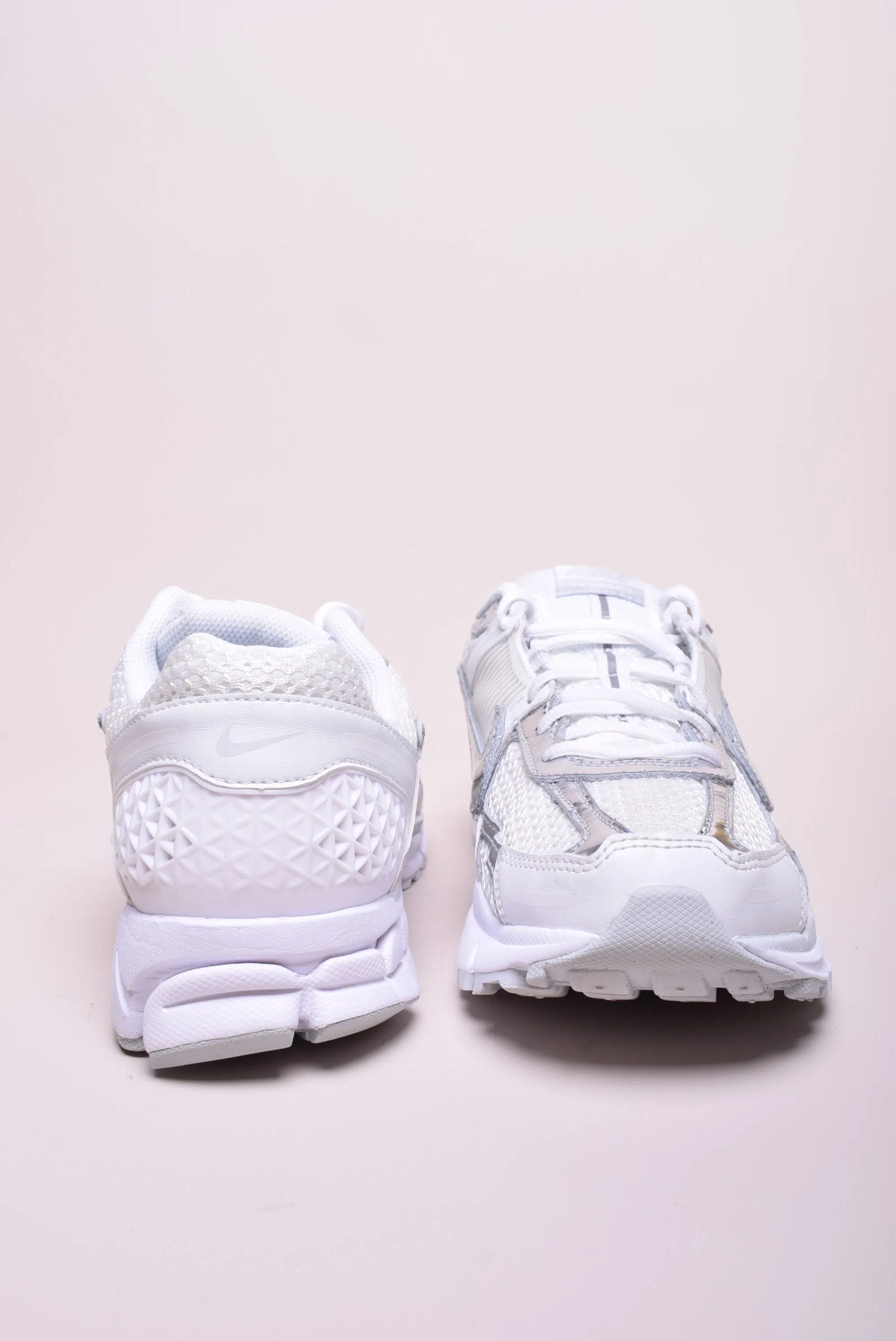 Pantofi sport dama Vomero 5 [2]