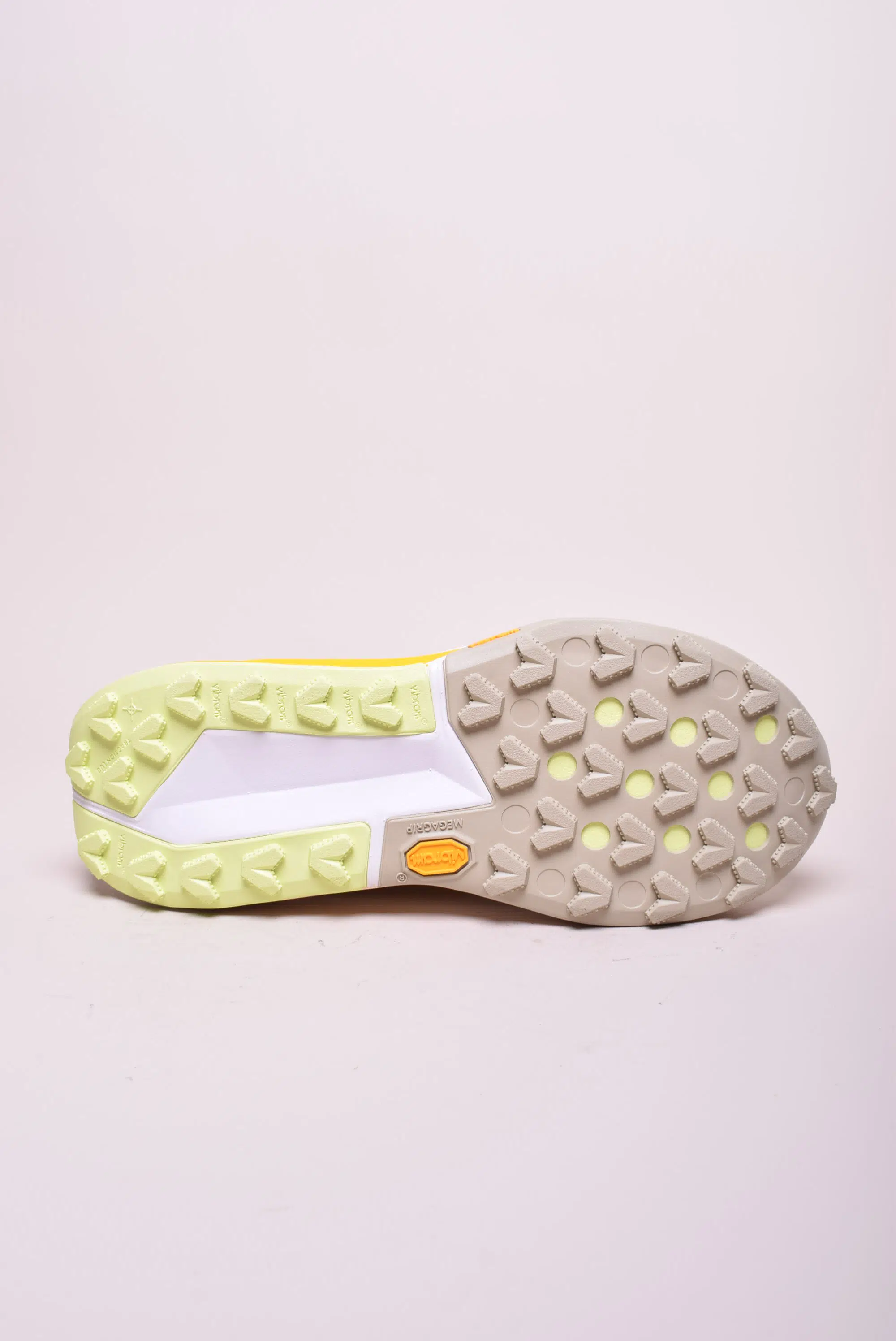 Pantofi sport dama ZoomX Zegama Trail 2 [1]