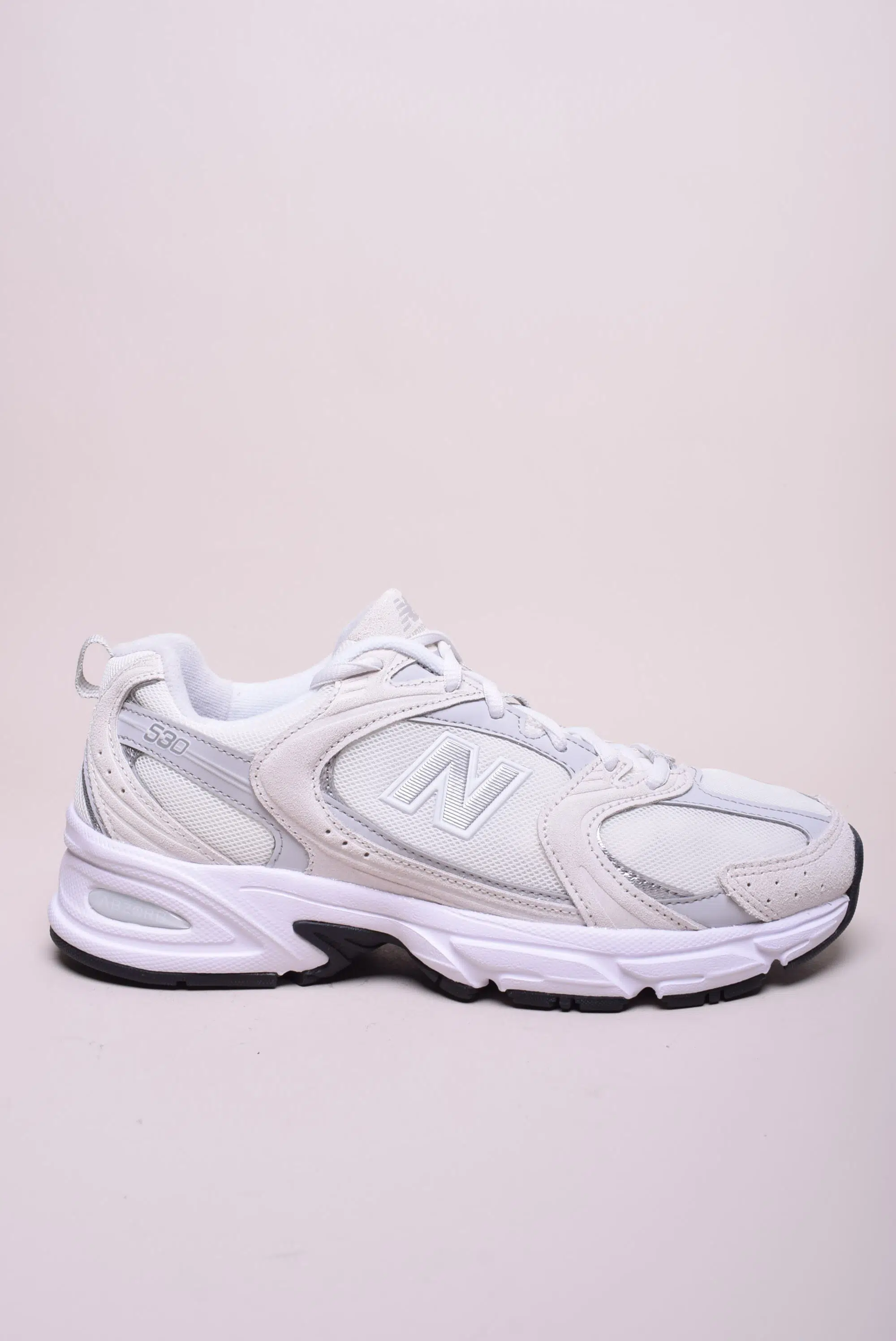 Pantofi sport unisex 530