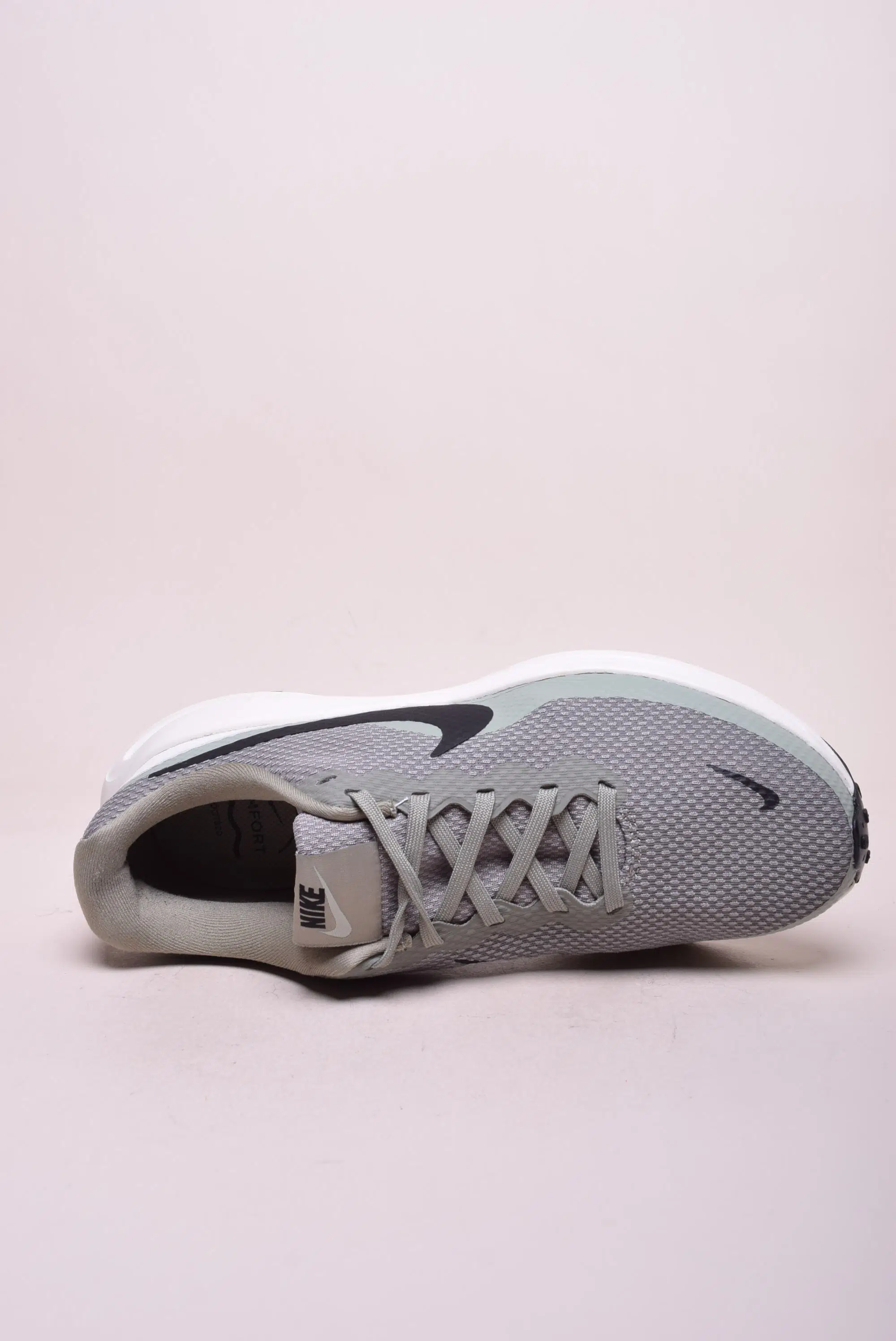 Pantofi sport unisex Revolution 8 [3]