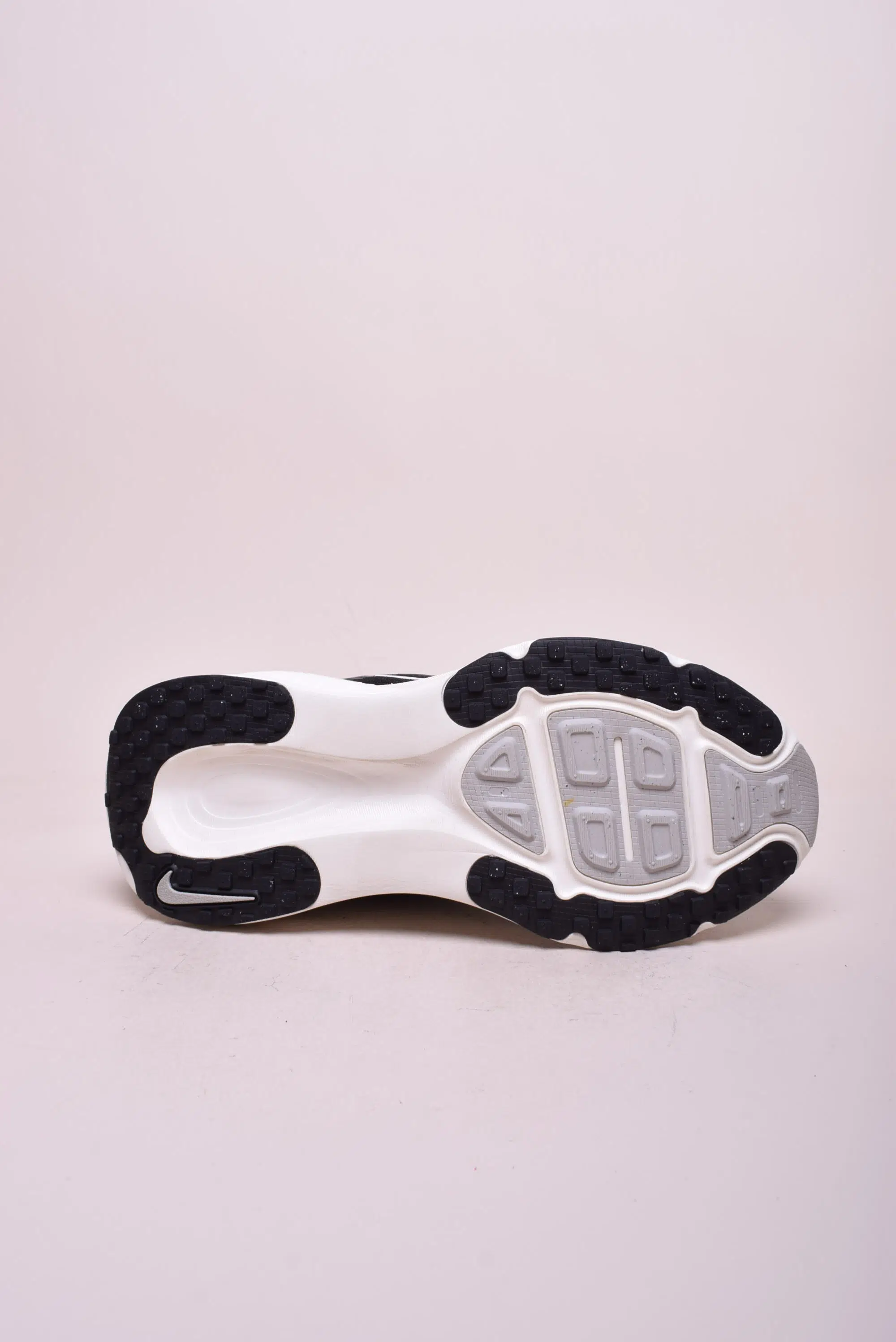 Pantofi sport unisex Vomero 18 [1]