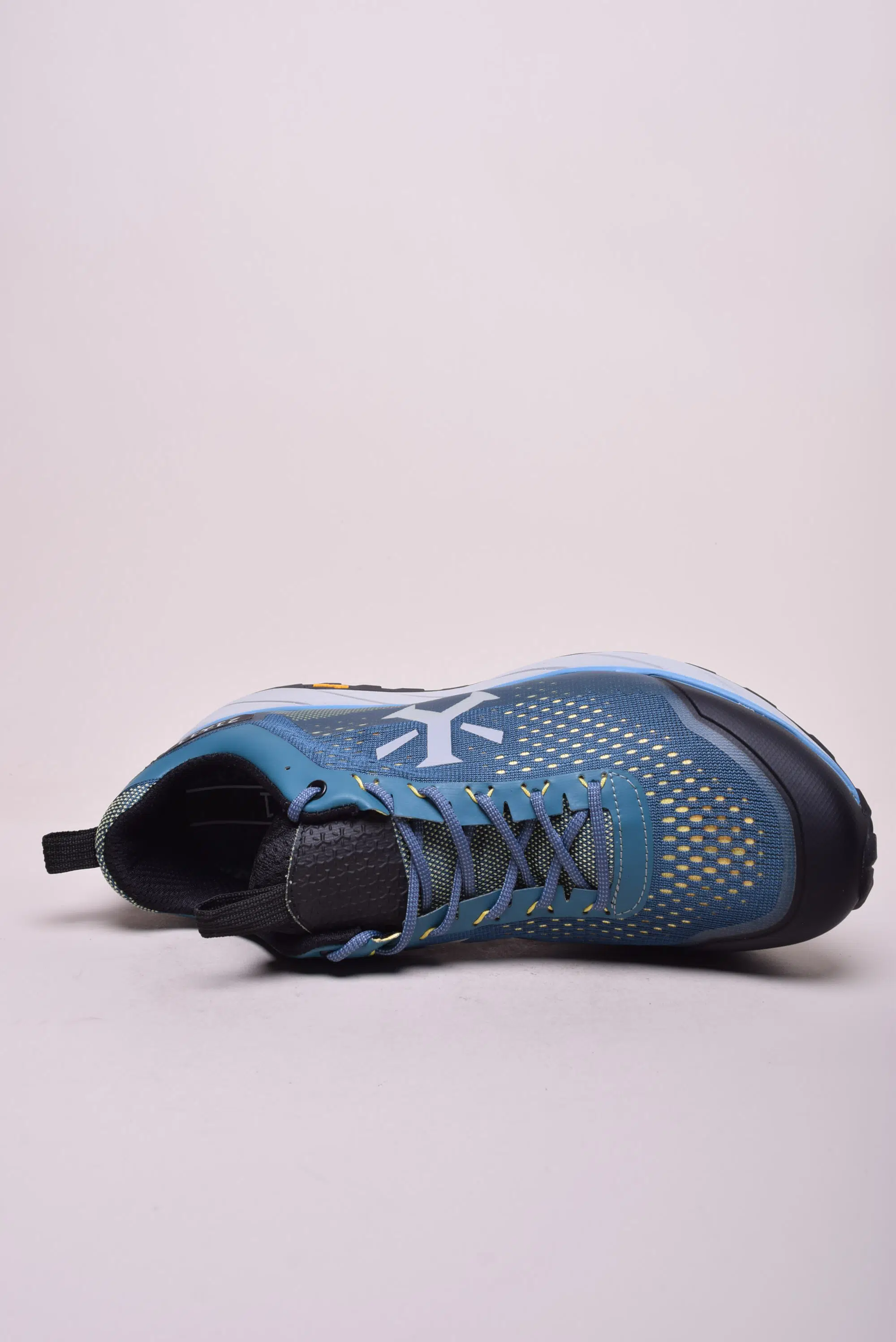 Pantofi trekking barbati Gravitas Low Fresh [3]