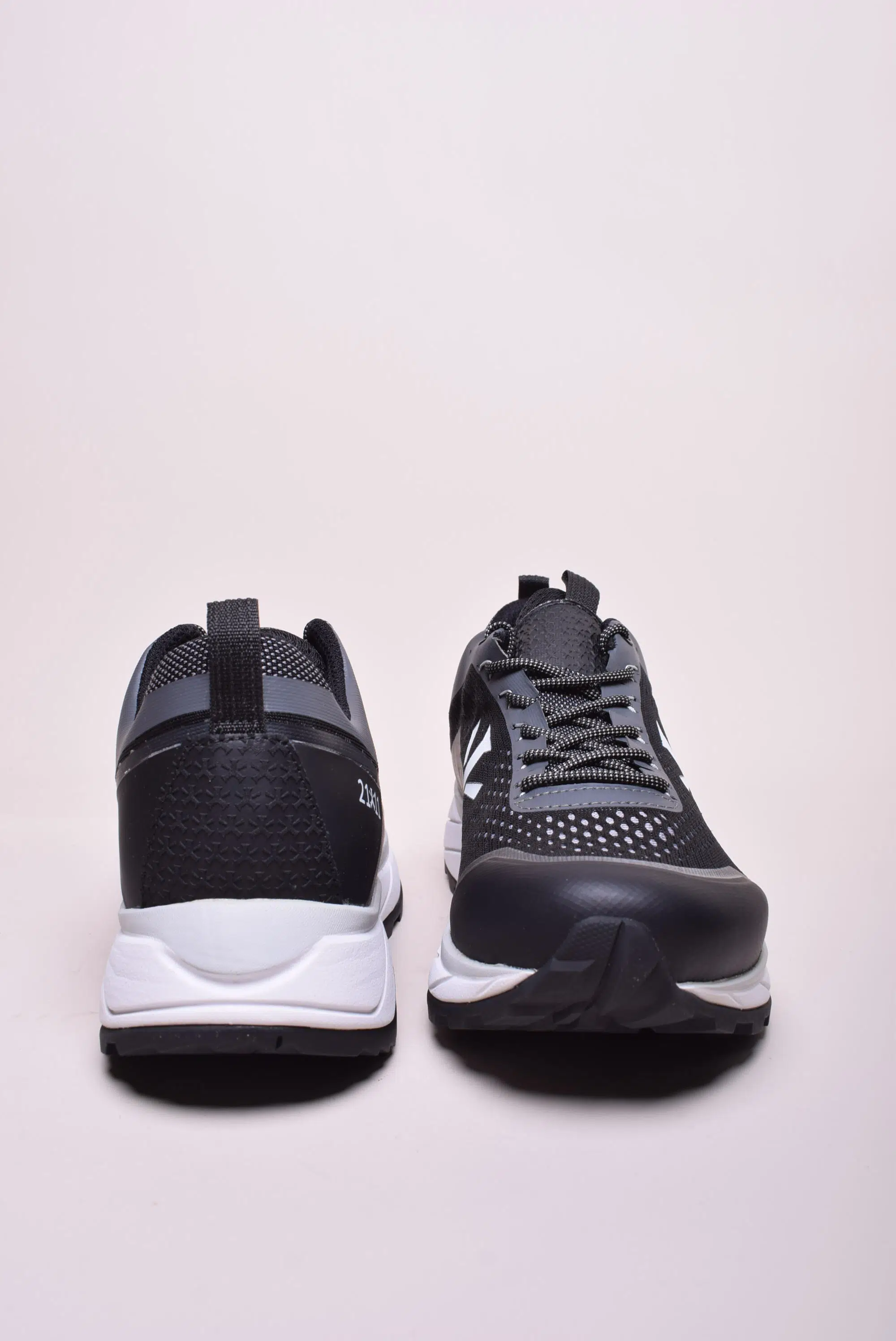 Pantofi trekking barbati Gravitas Low Fresh [2]