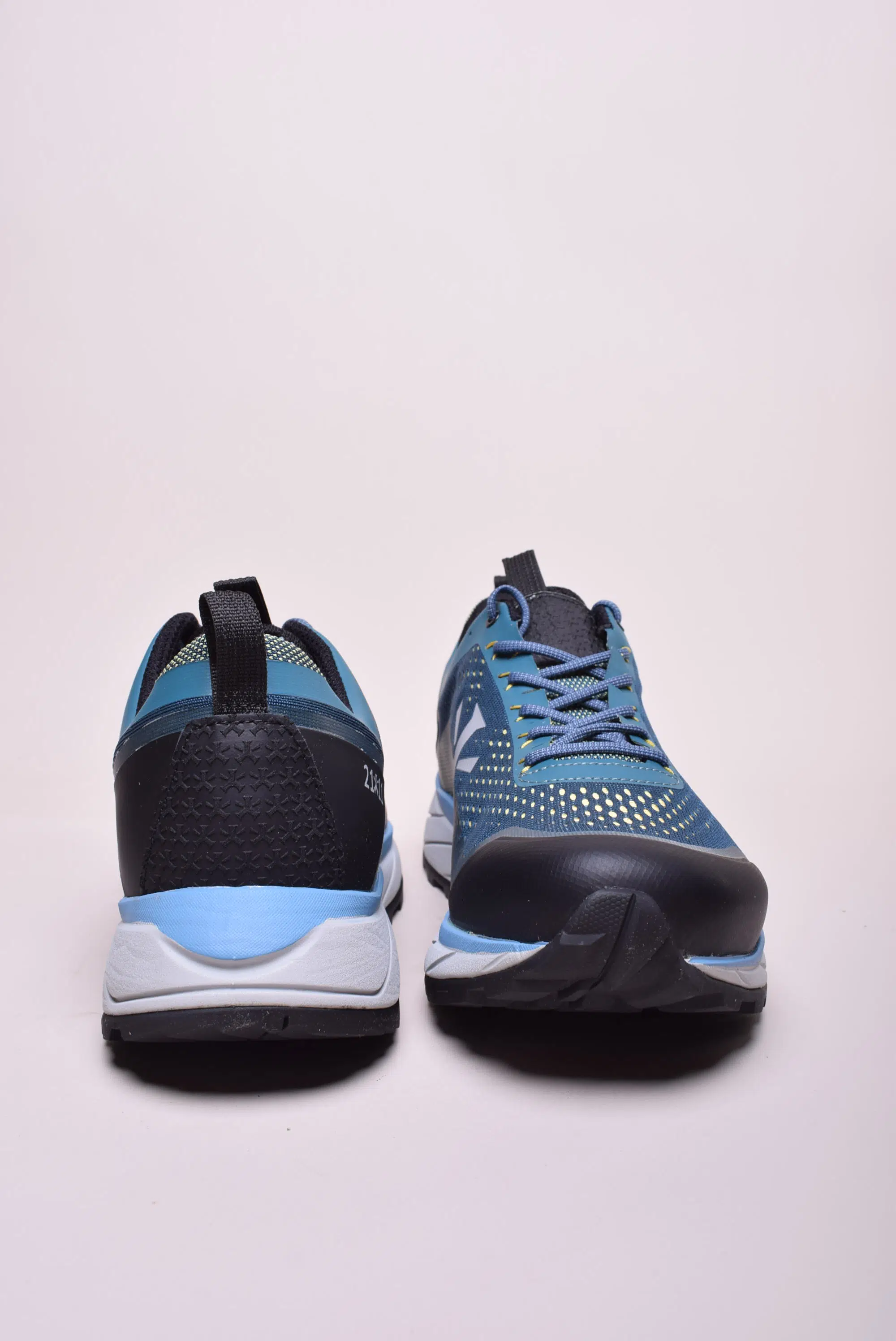 Pantofi trekking barbati Gravitas Low Fresh [2]