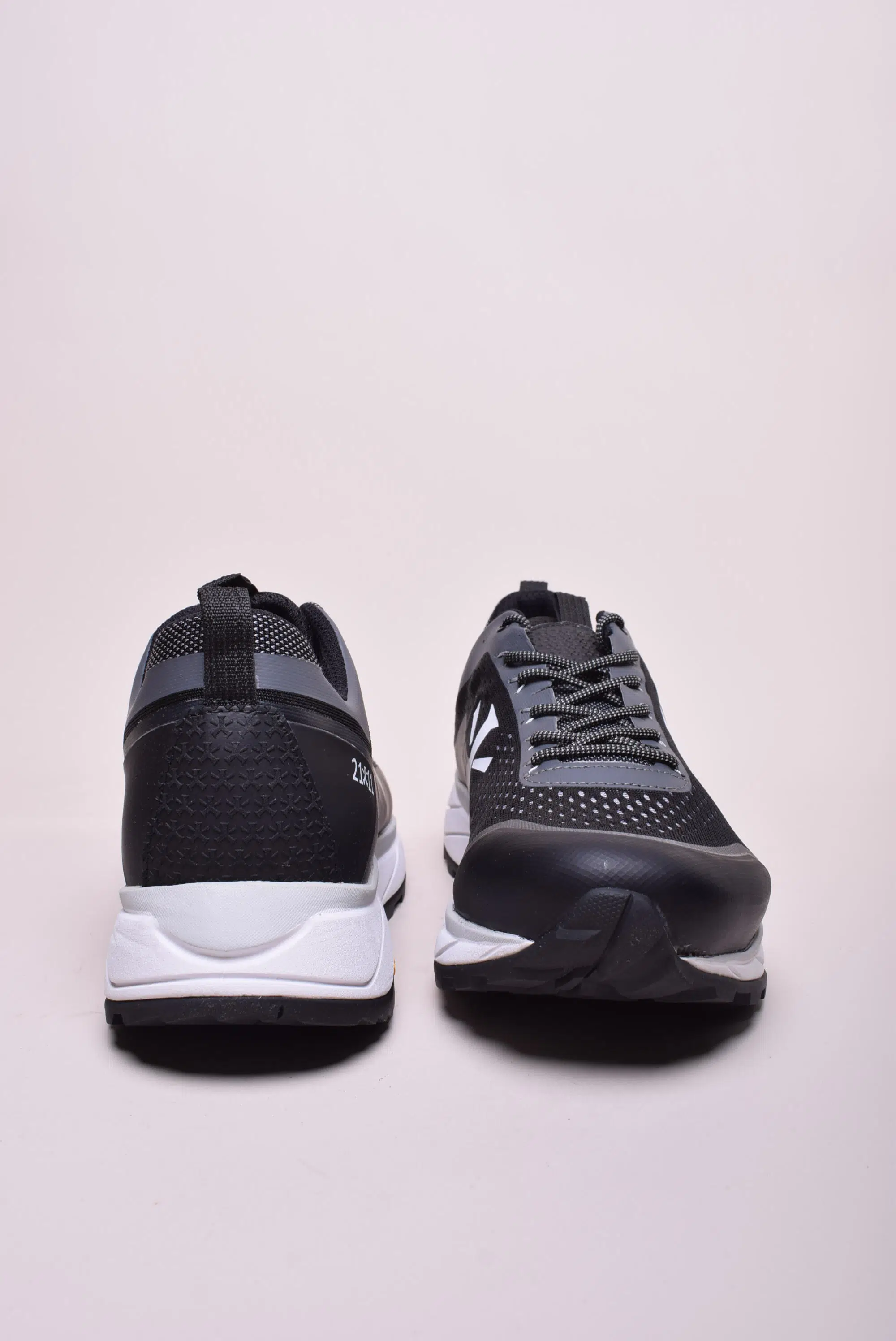Pantofi trekking barbati Gravitas Low Fresh [2]