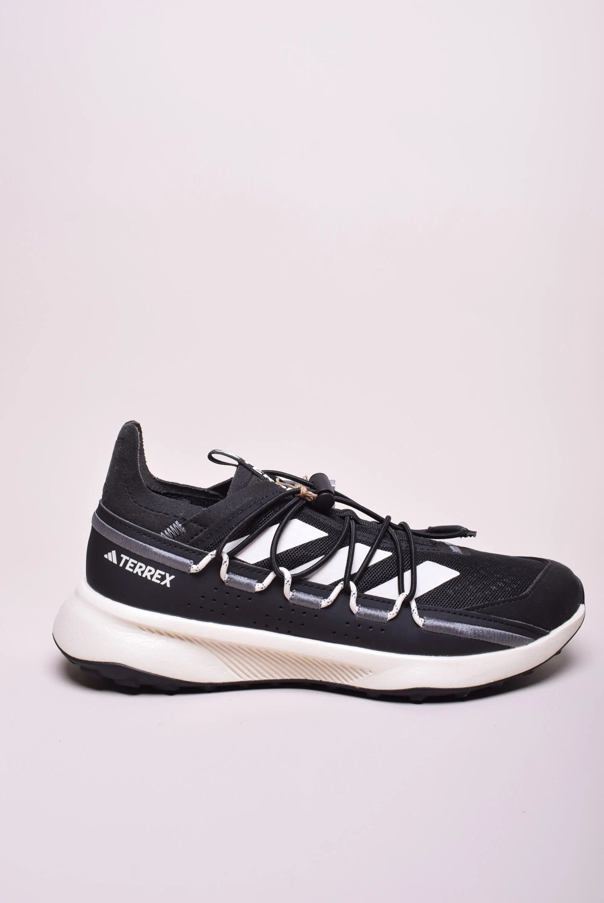 Pantofi trekking dama Terrex Voyager 21