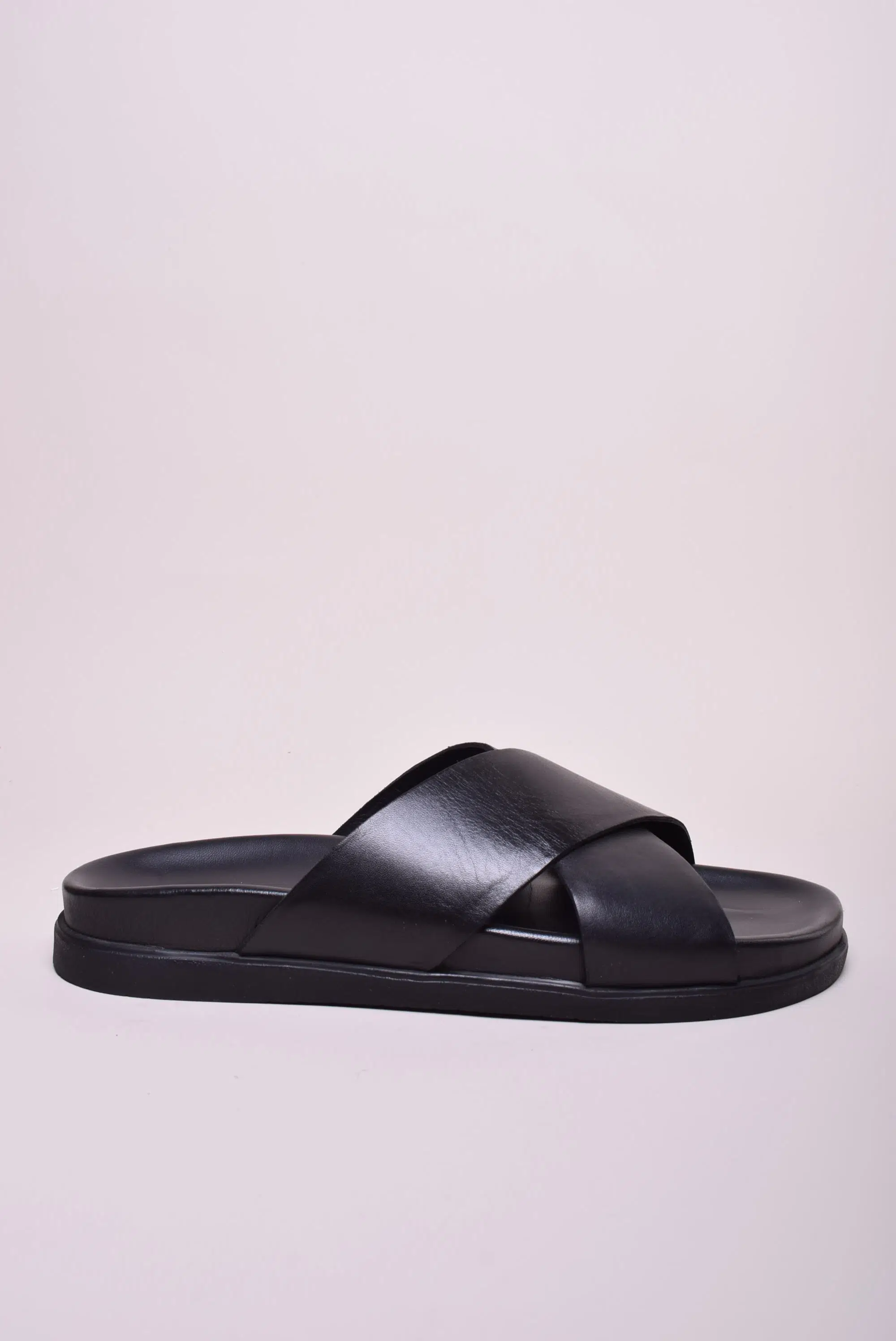 Șlapi și papuci bărbați - Papuci barbati 